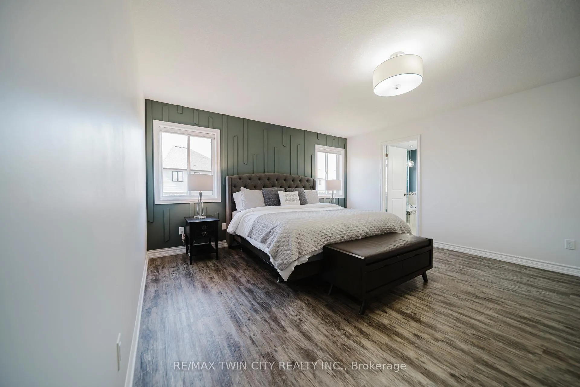 Photo 24 of 597 Sundew Drive, Waterloo, Columbia Forest/Clair Hills — HOMEH