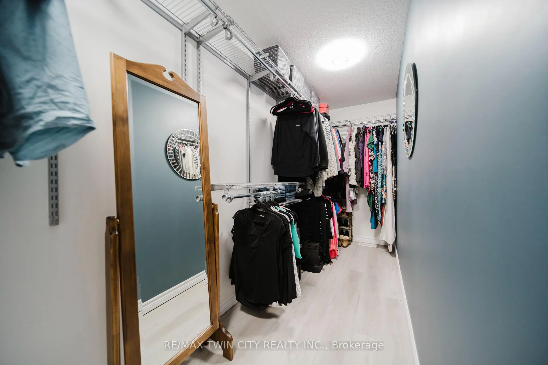 Photo 25 of 597 Sundew Drive, Waterloo, Columbia Forest/Clair Hills — HOMEH