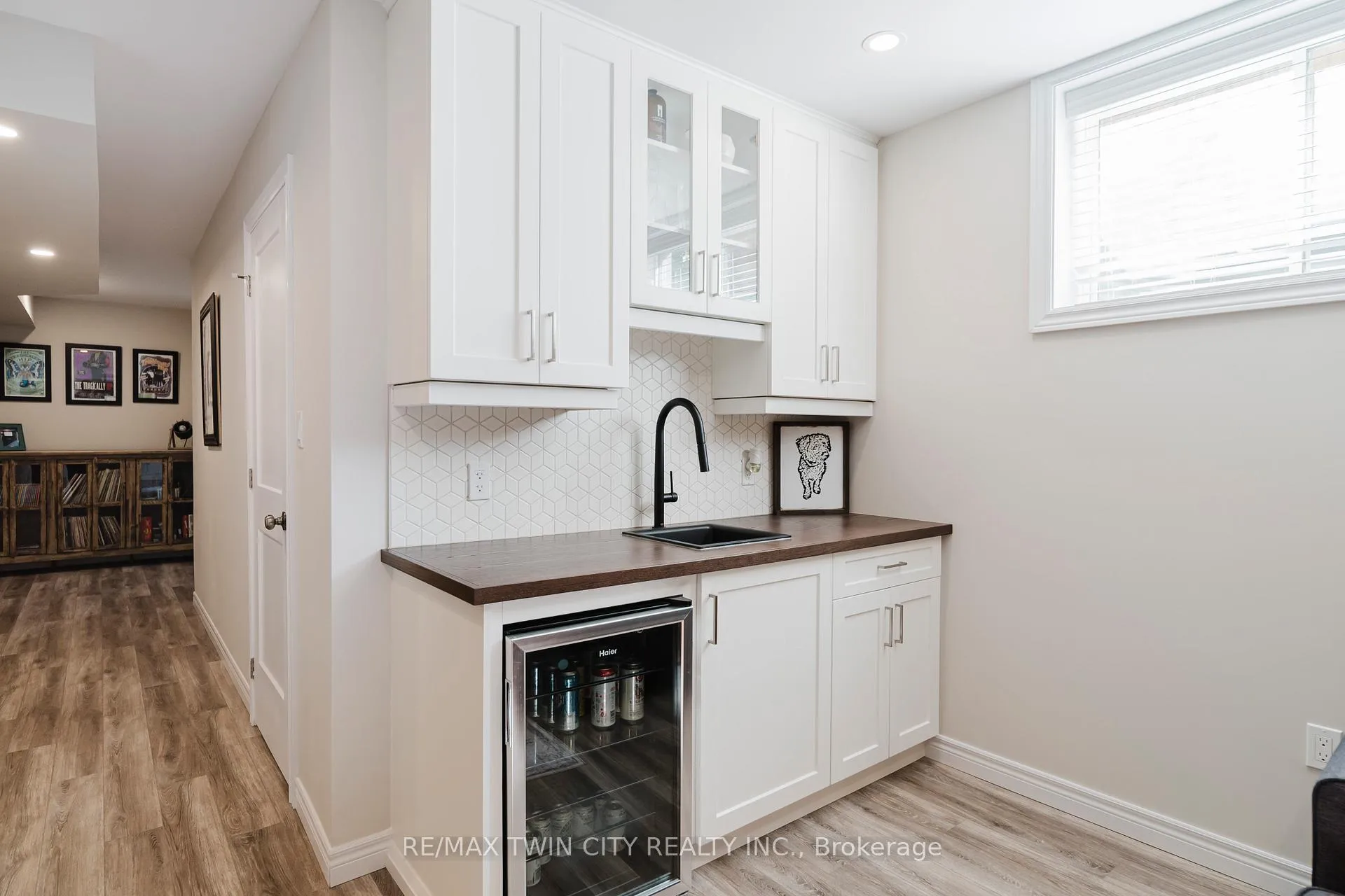 Photo 35 of 597 Sundew Drive, Waterloo, Columbia Forest/Clair Hills — HOMEH