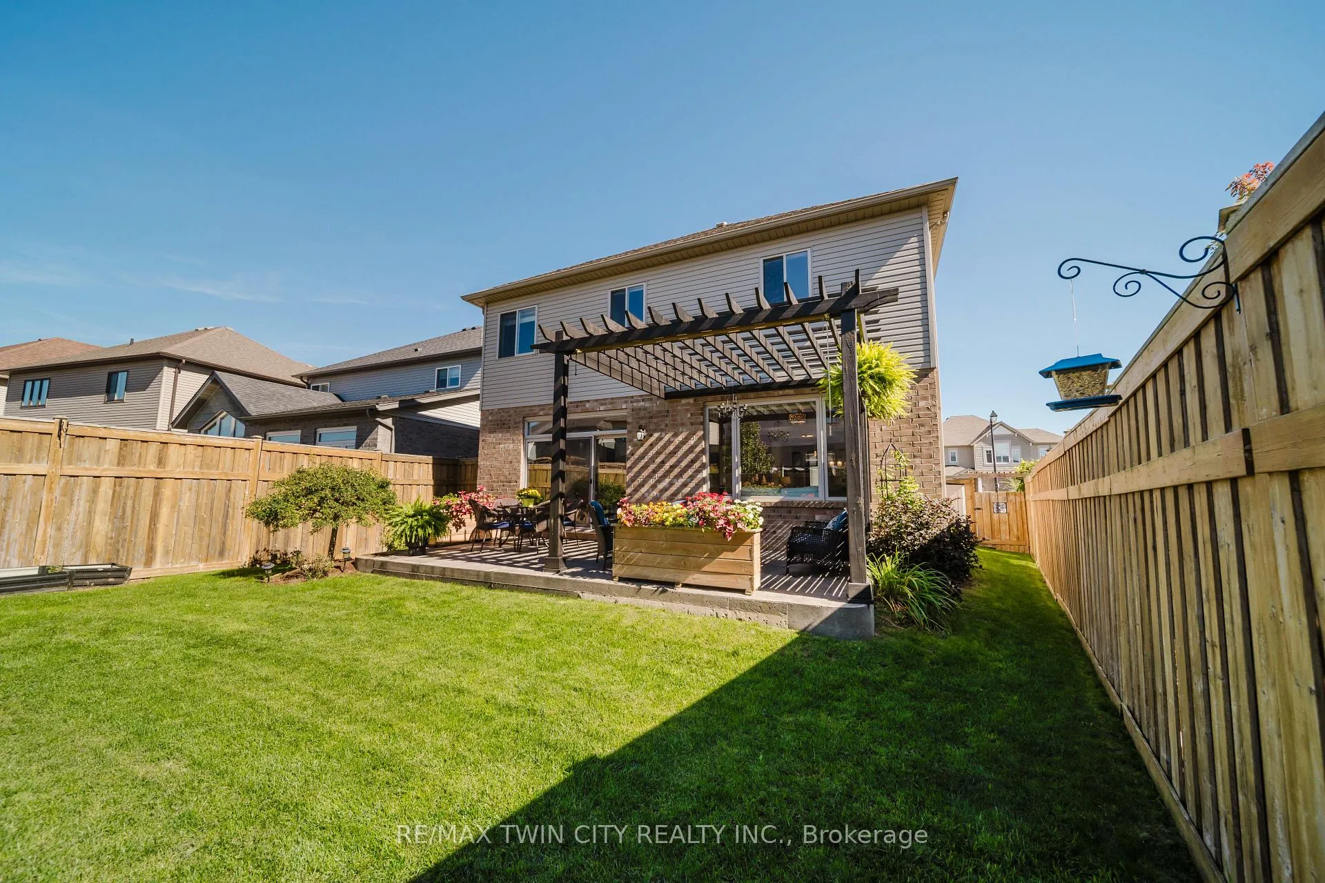 Photo 41 of 597 Sundew Drive, Waterloo, Columbia Forest/Clair Hills — HOMEH