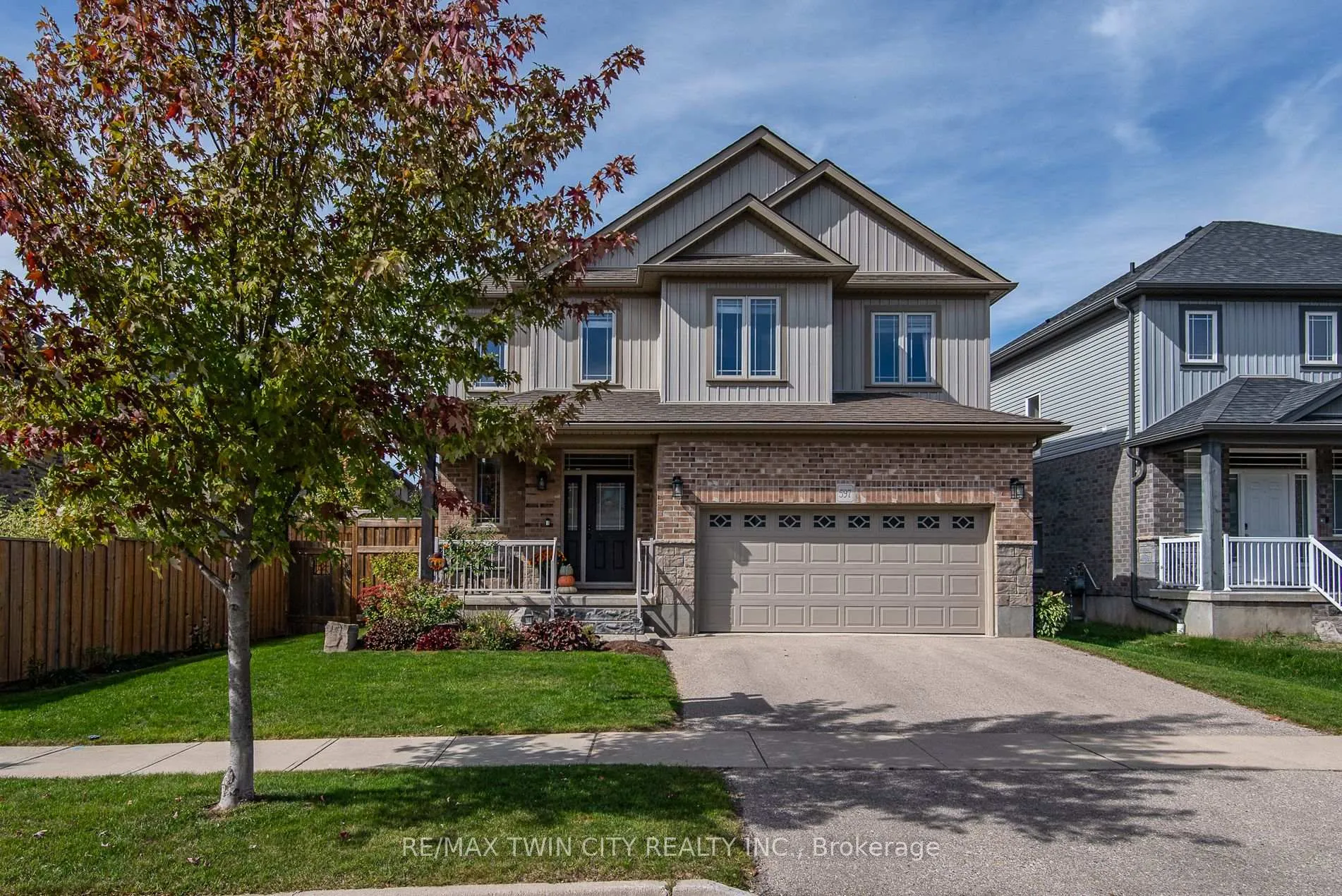 Photo 46 of 597 Sundew Drive, Waterloo, Columbia Forest/Clair Hills — HOMEH