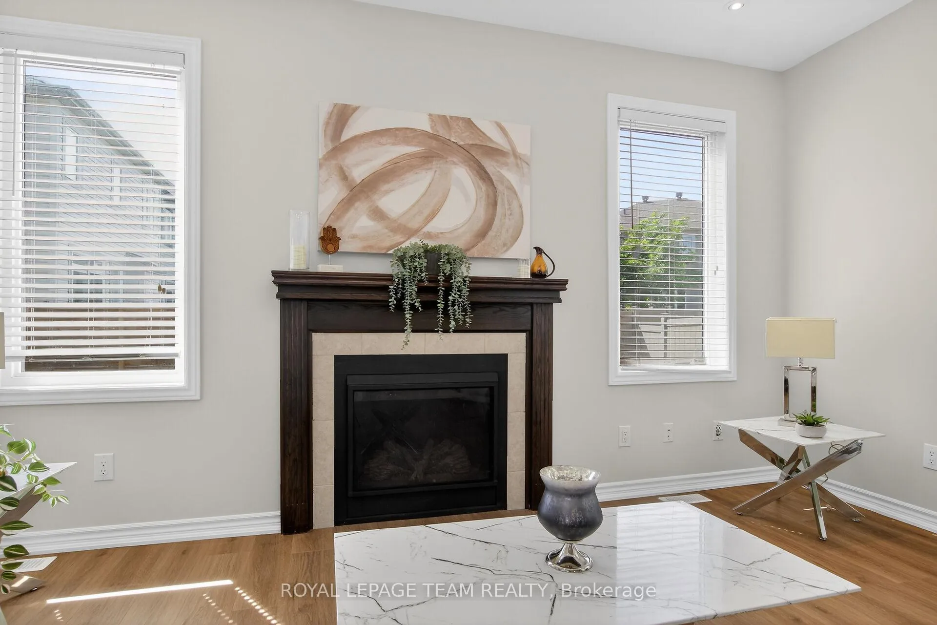 Photo 7 of 925 Whimbrel Way, Ottawa, Barrhaven - Half Moon Bay — HOMEH