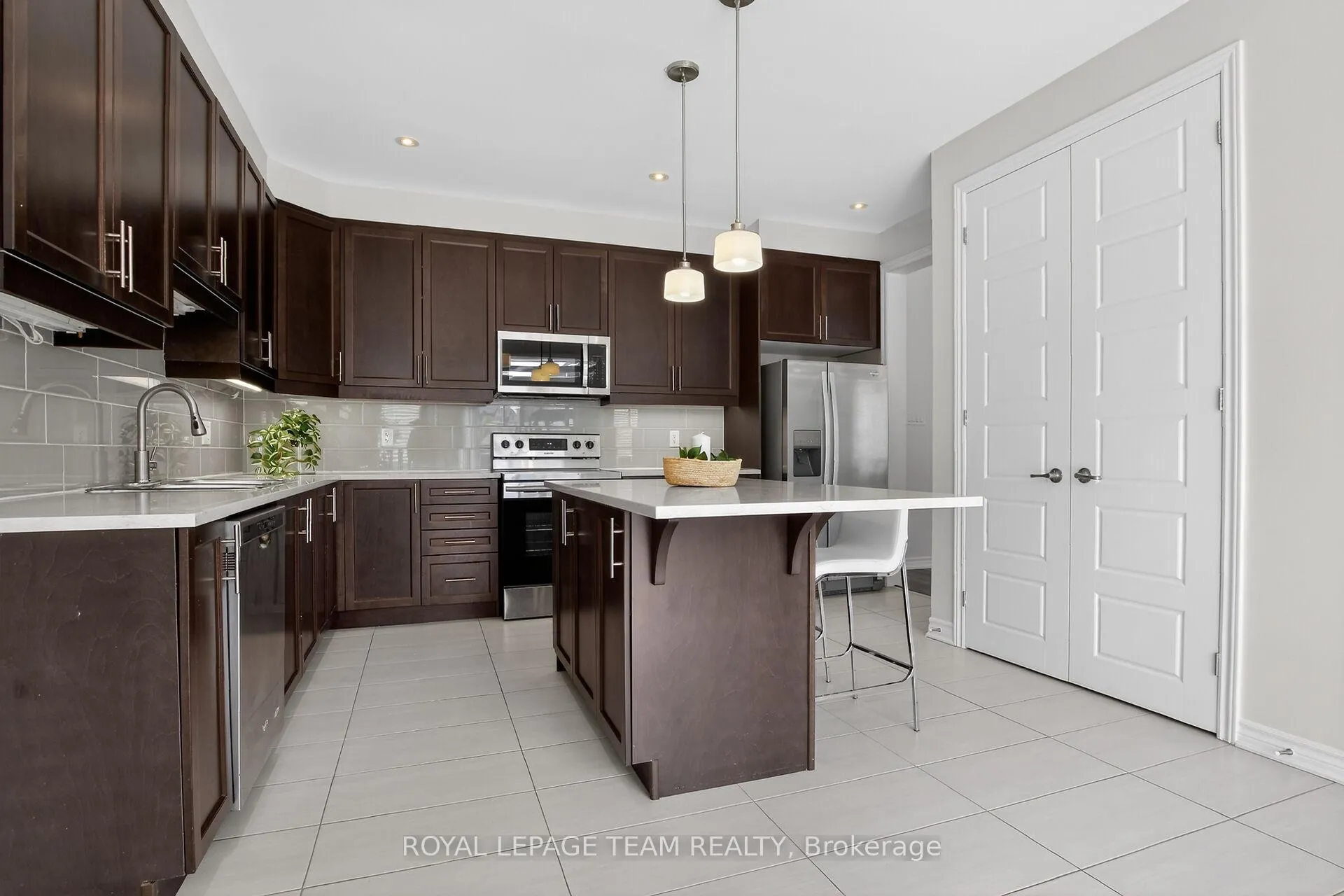 Photo 11 of 925 Whimbrel Way, Ottawa, Barrhaven - Half Moon Bay — HOMEH