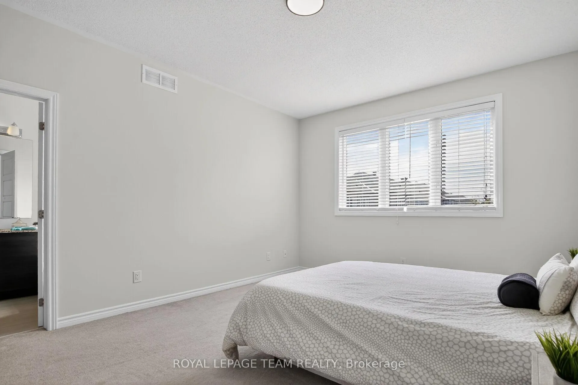 Photo 20 of 925 Whimbrel Way, Ottawa, Barrhaven - Half Moon Bay — HOMEH
