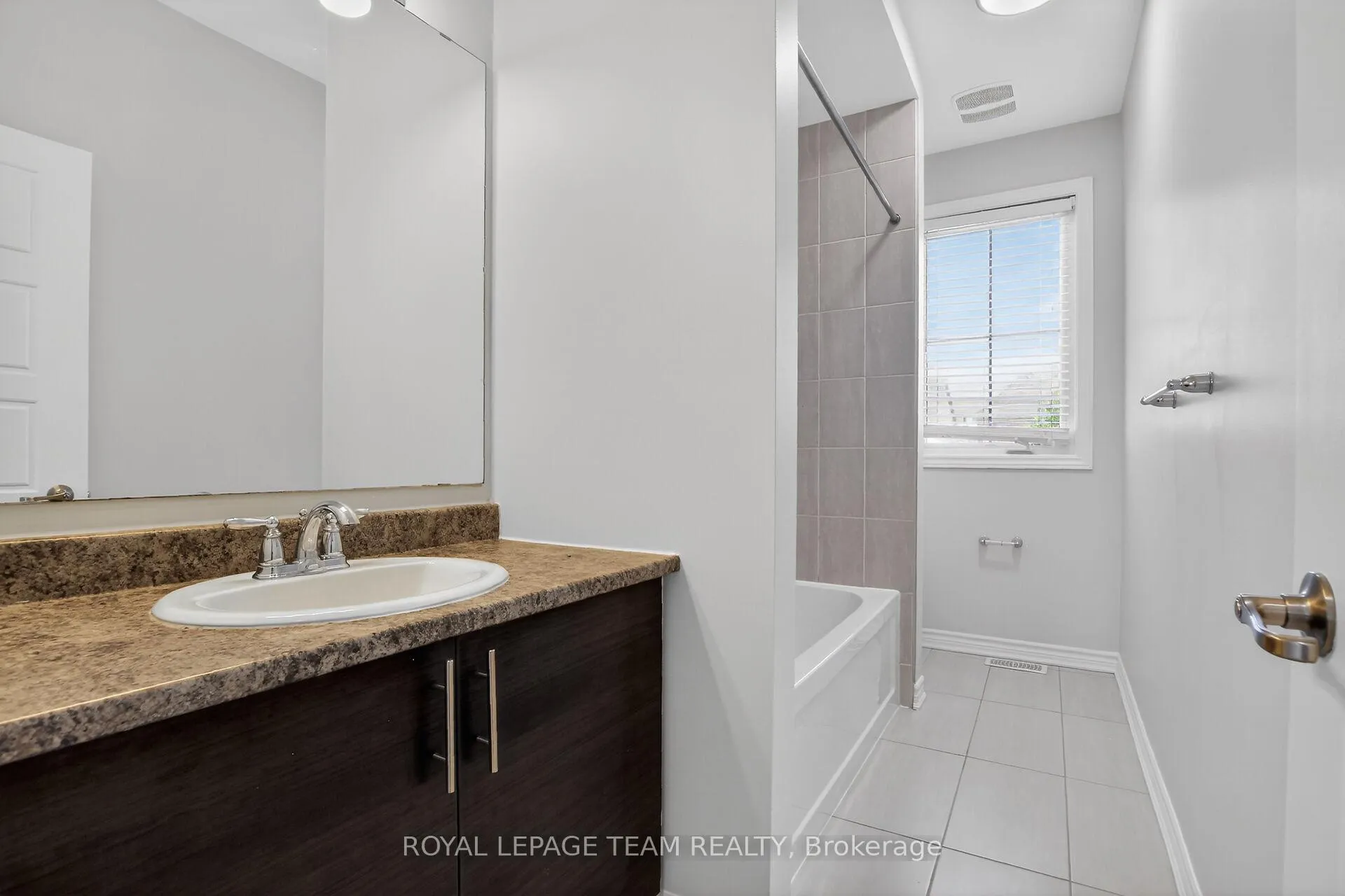 Photo 27 of 925 Whimbrel Way, Ottawa, Barrhaven - Half Moon Bay — HOMEH