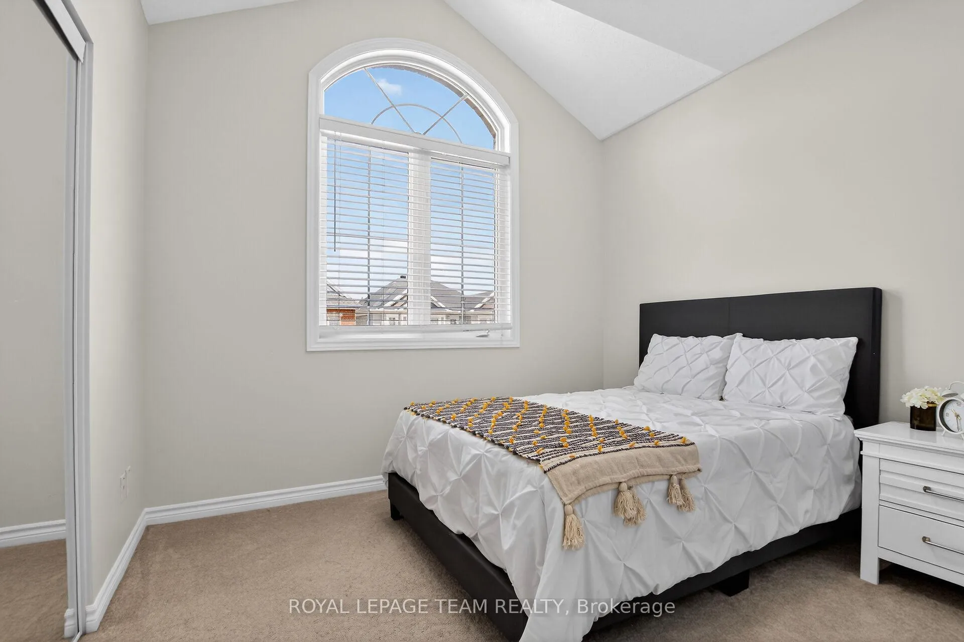 Photo 29 of 925 Whimbrel Way, Ottawa, Barrhaven - Half Moon Bay — HOMEH