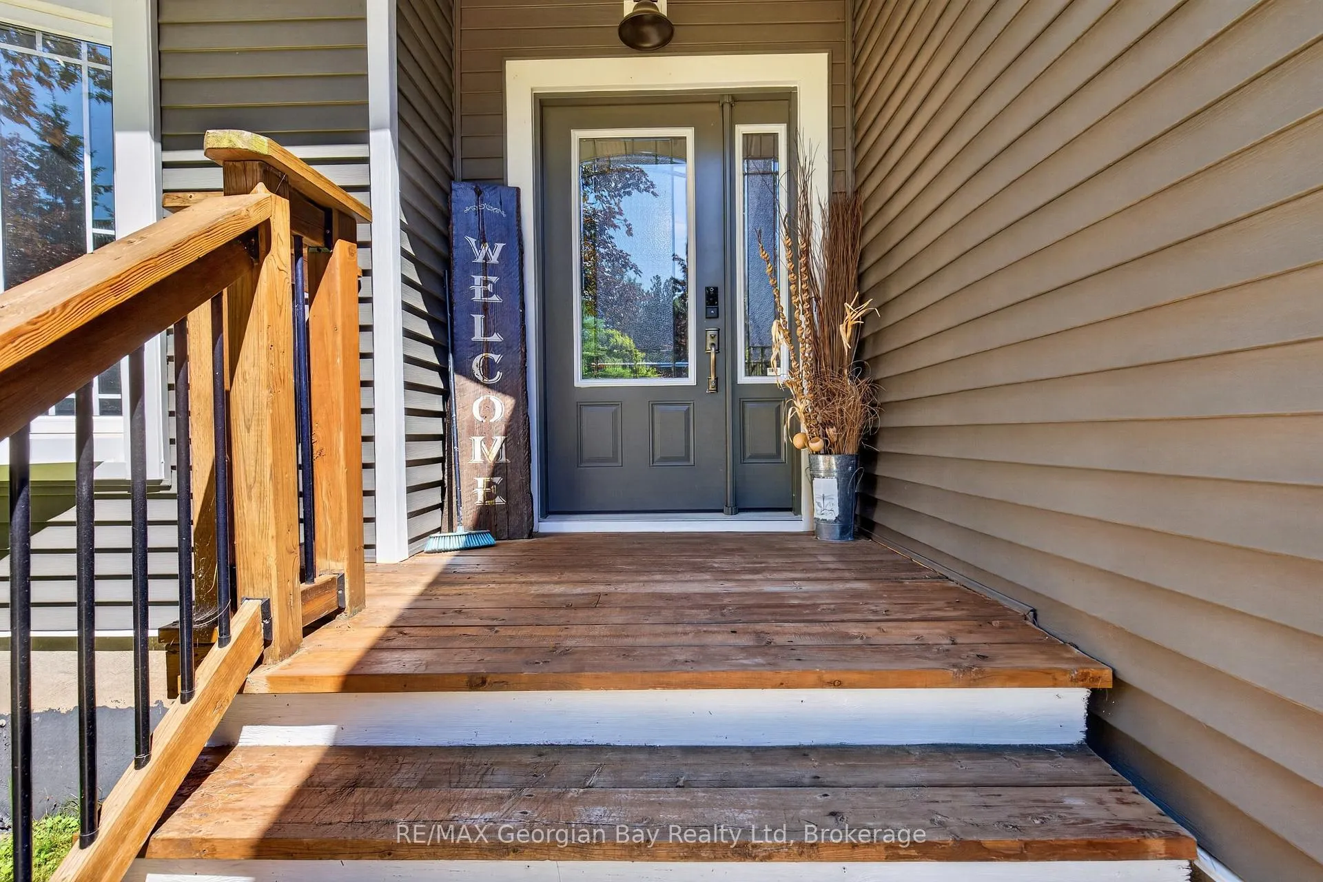 Photo 2 of 450 Ellerys Side Road, Tiny, Rural Tiny — HOMEH