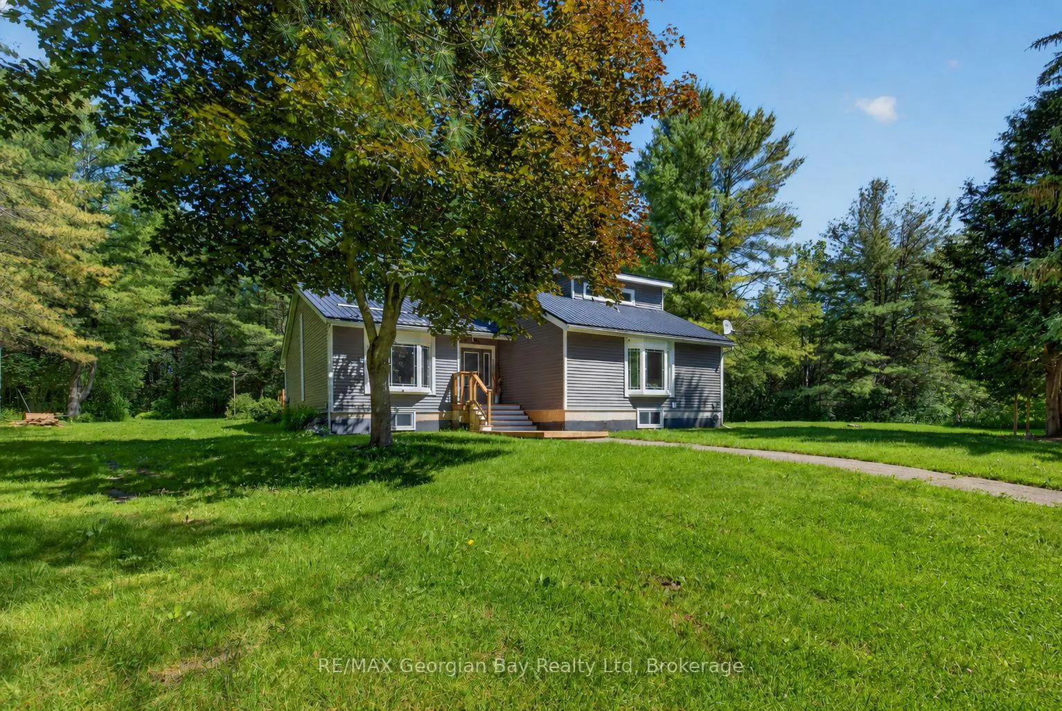 Photo 33 of 450 Ellerys Side Road, Tiny, Rural Tiny — HOMEH