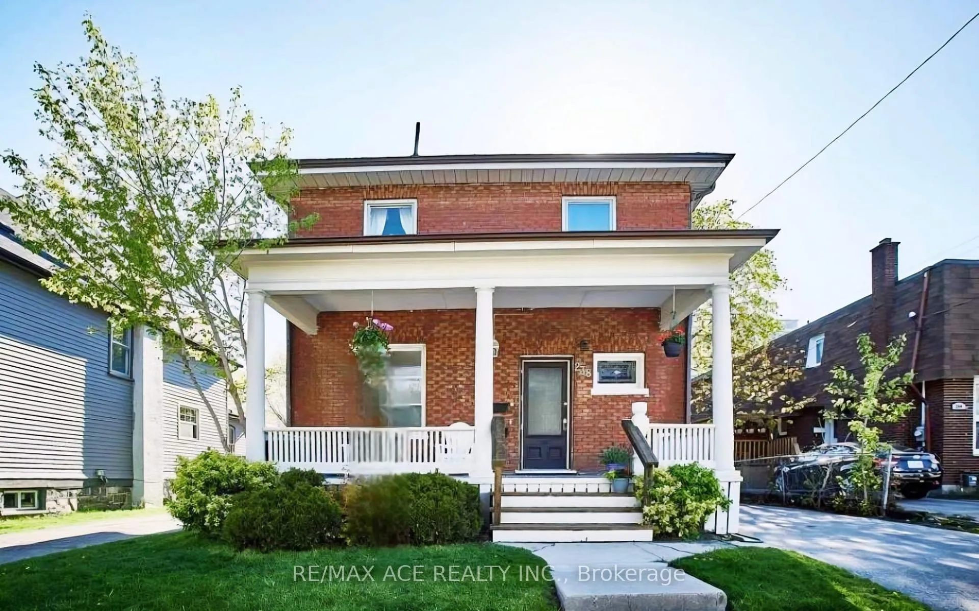 Photo of 238 Mary Street N