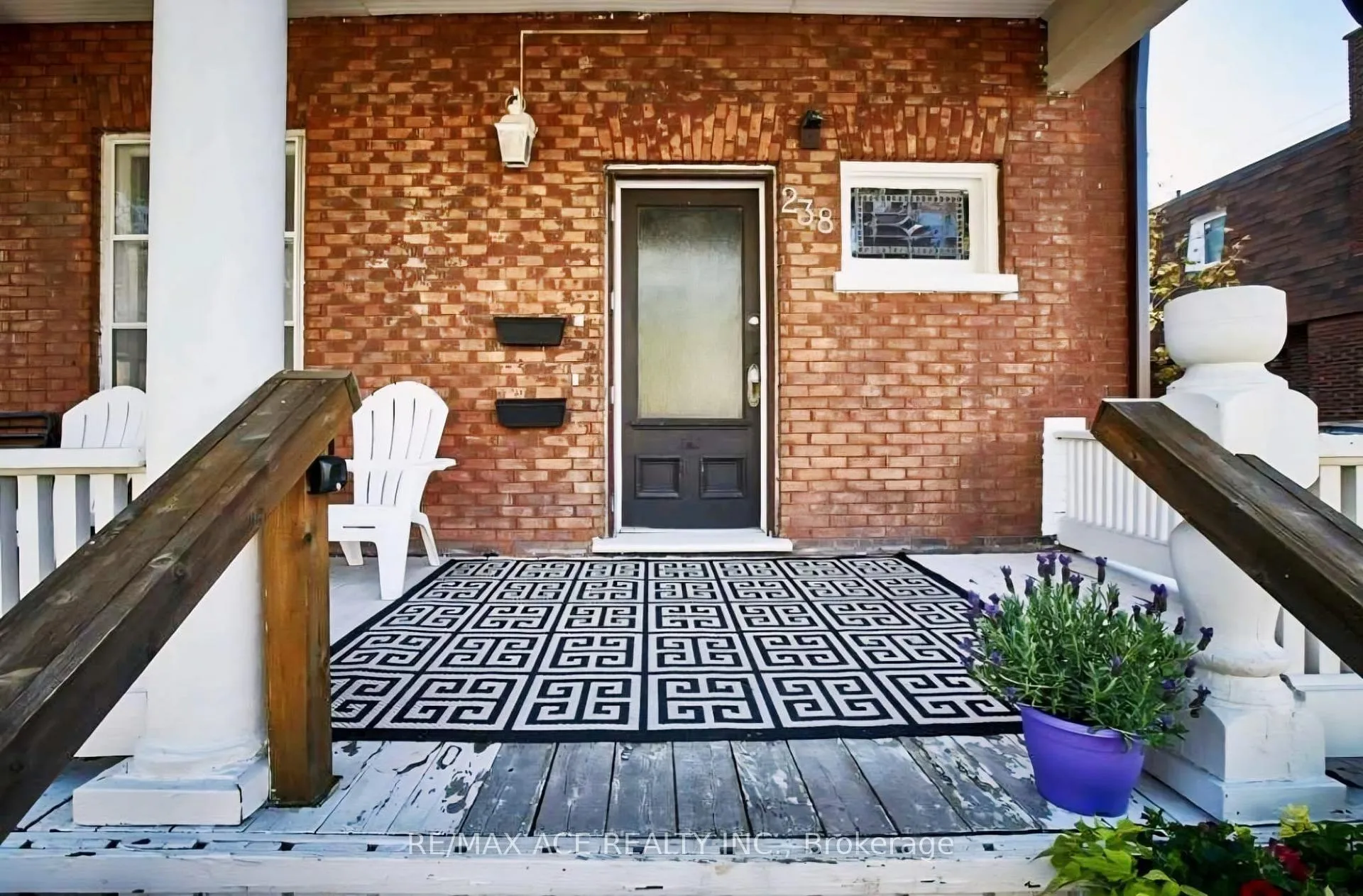 Photo 2 of 238 Mary Street N, Oshawa, O'Neill — HOMEH