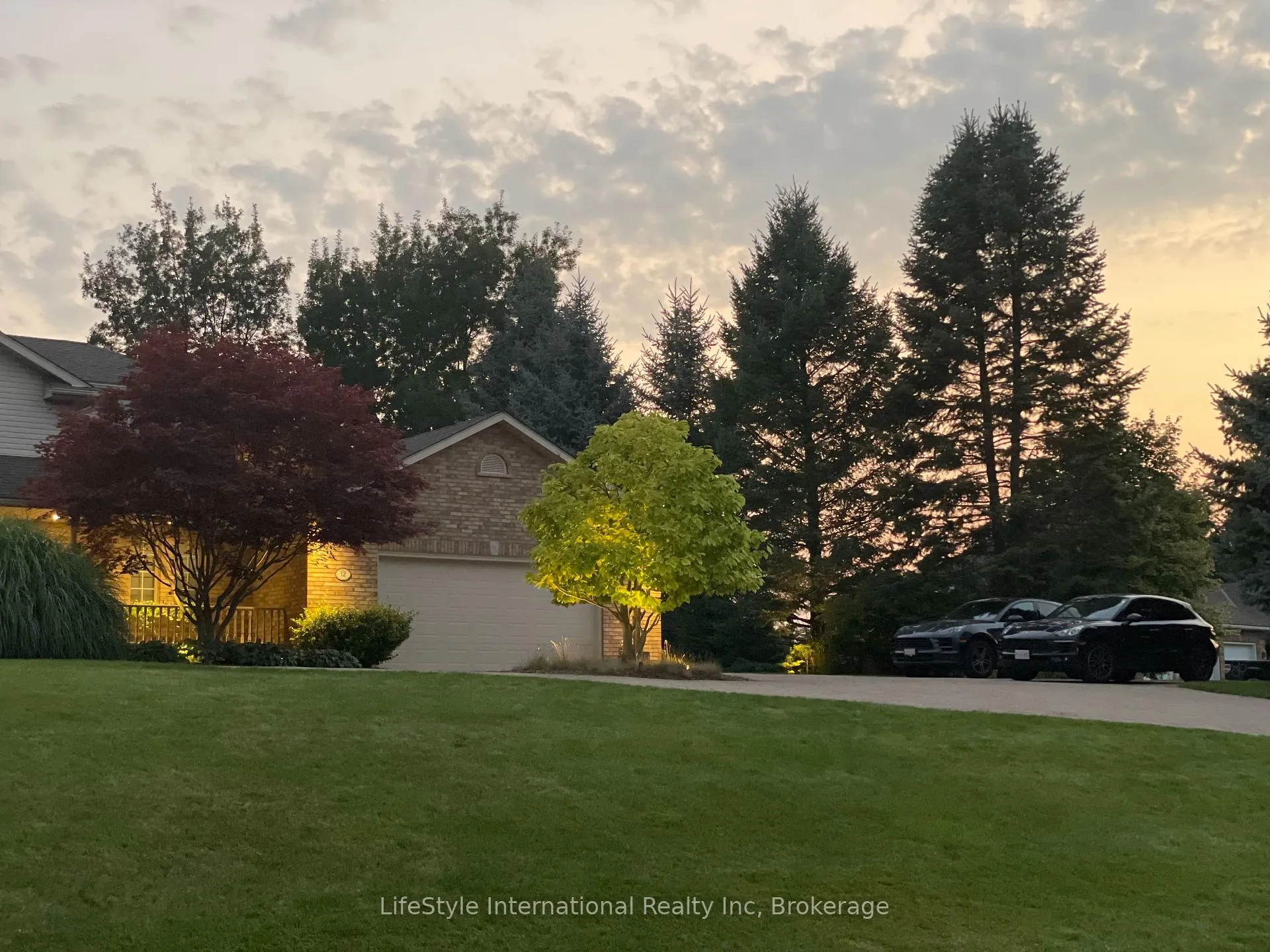 Photo 47 of 12 Ochs Drive, Puslinch, Morriston — HOMEH