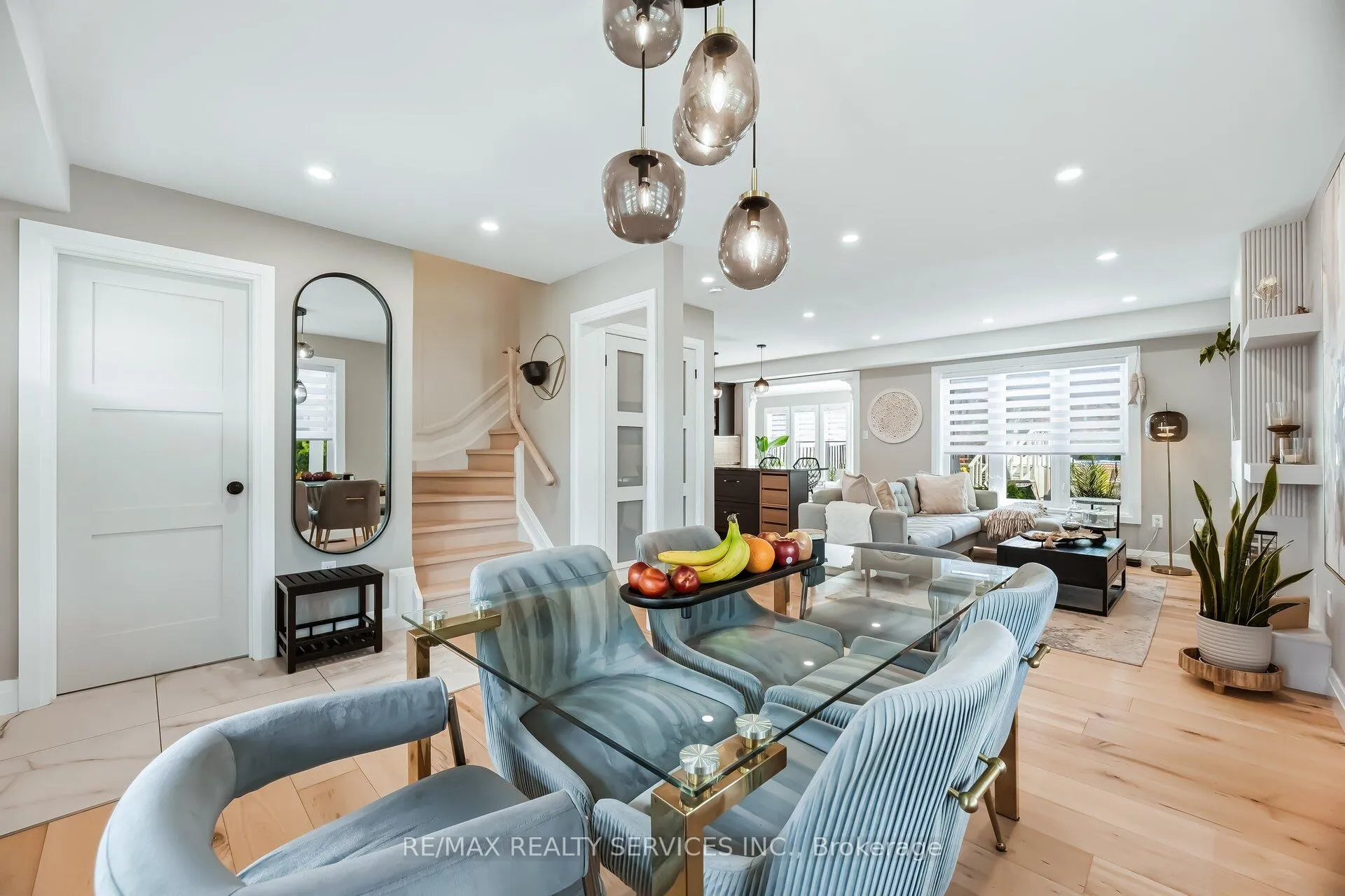Photo 9 of 25 Gaydon Way, Brantford, Empire — HOMEH