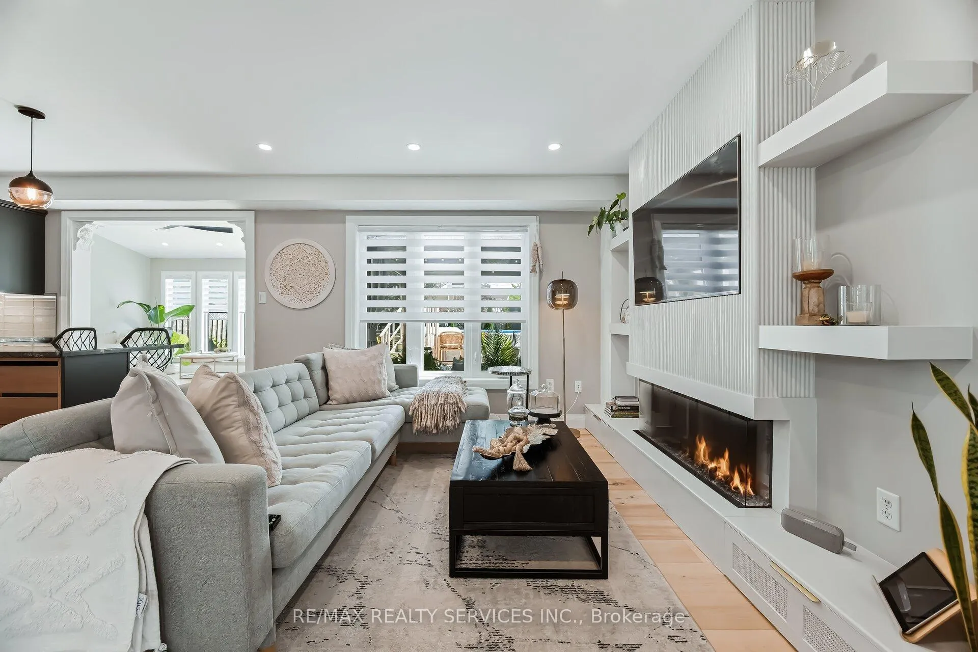 Photo 11 of 25 Gaydon Way, Brantford, Empire — HOMEH