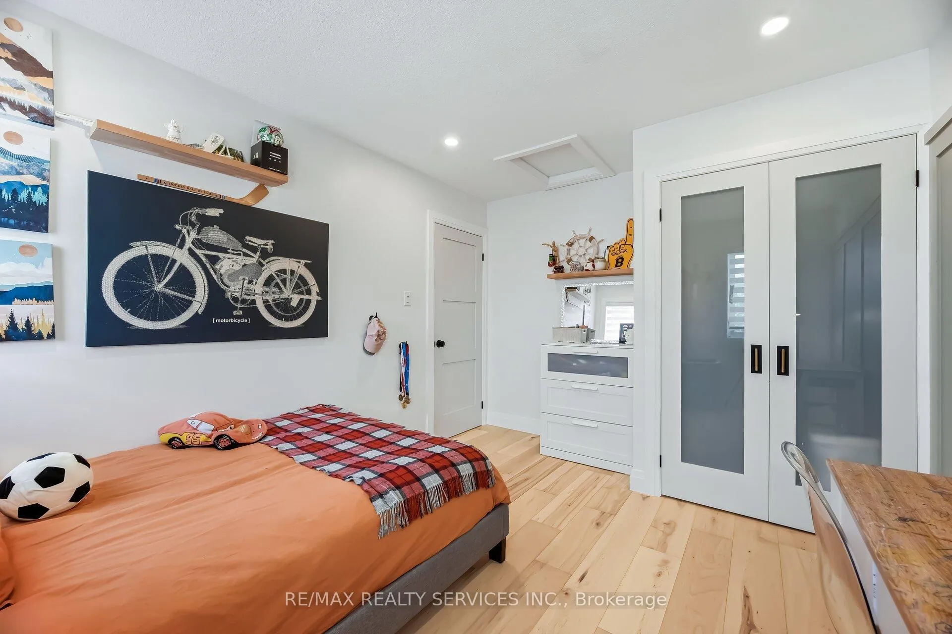 Photo 29 of 25 Gaydon Way, Brantford, Empire — HOMEH