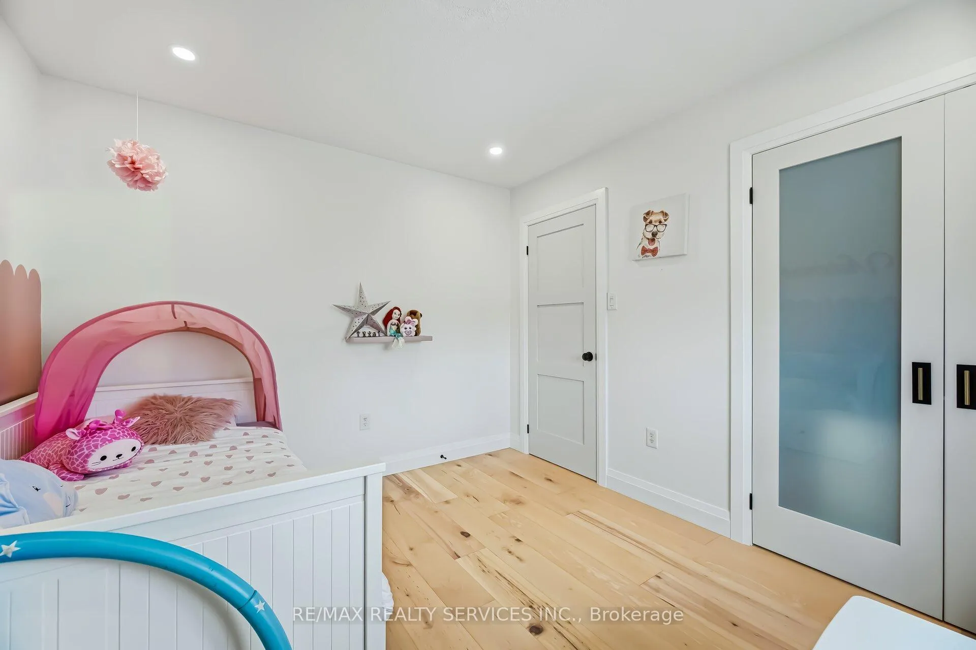 Photo 31 of 25 Gaydon Way, Brantford, Empire — HOMEH