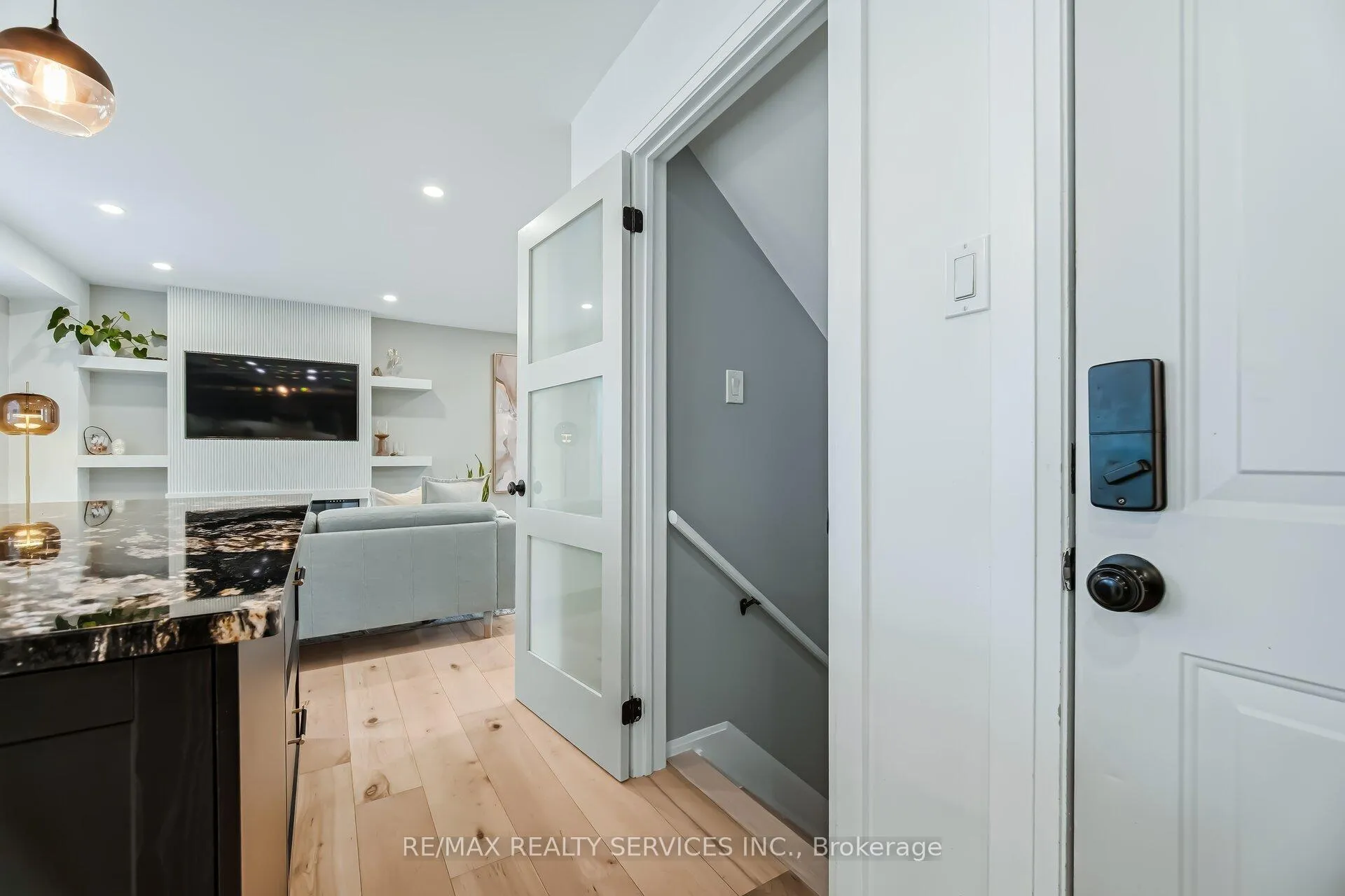 Photo 33 of 25 Gaydon Way, Brantford, Empire — HOMEH