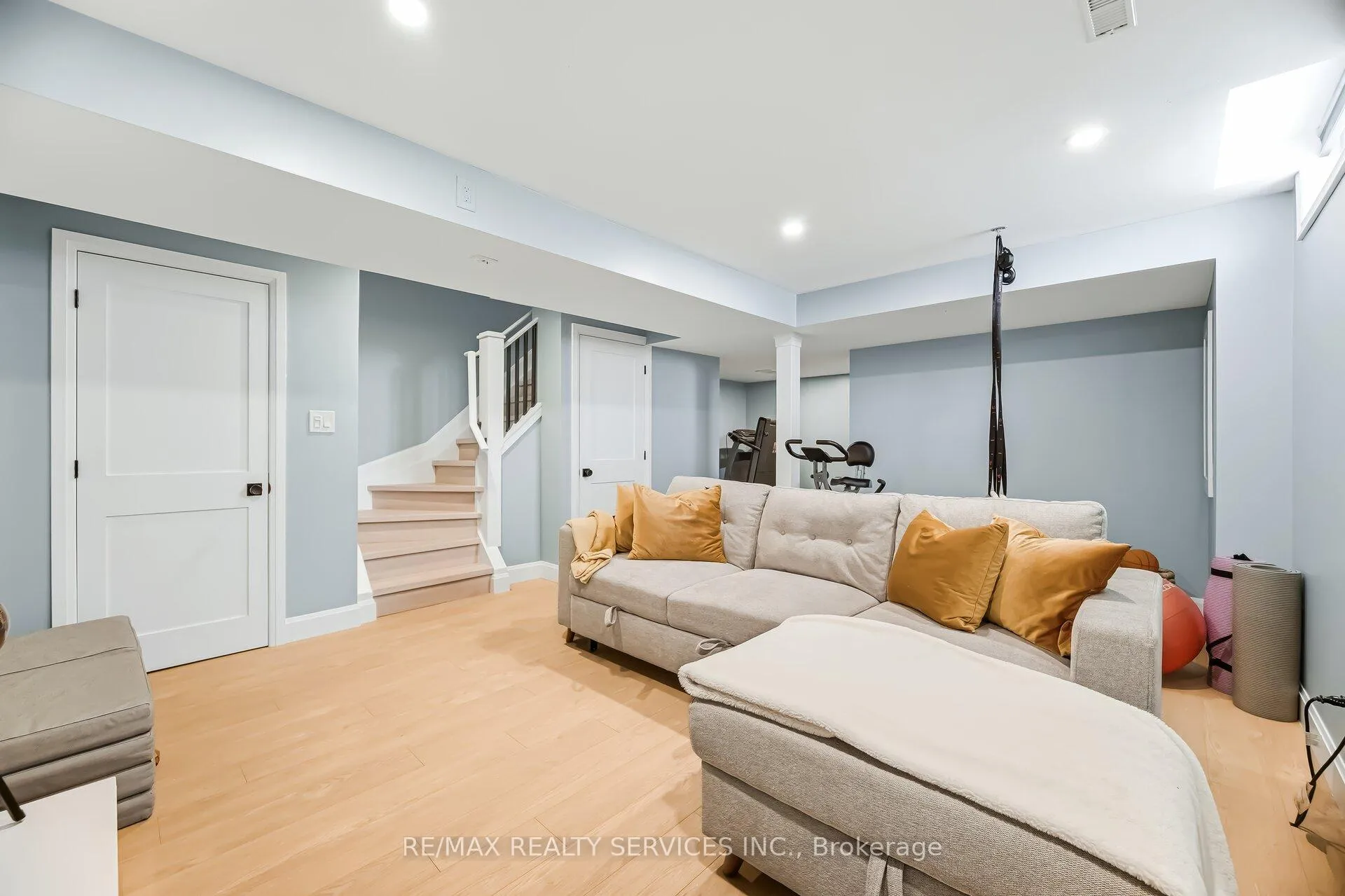 Photo 36 of 25 Gaydon Way, Brantford, Empire — HOMEH