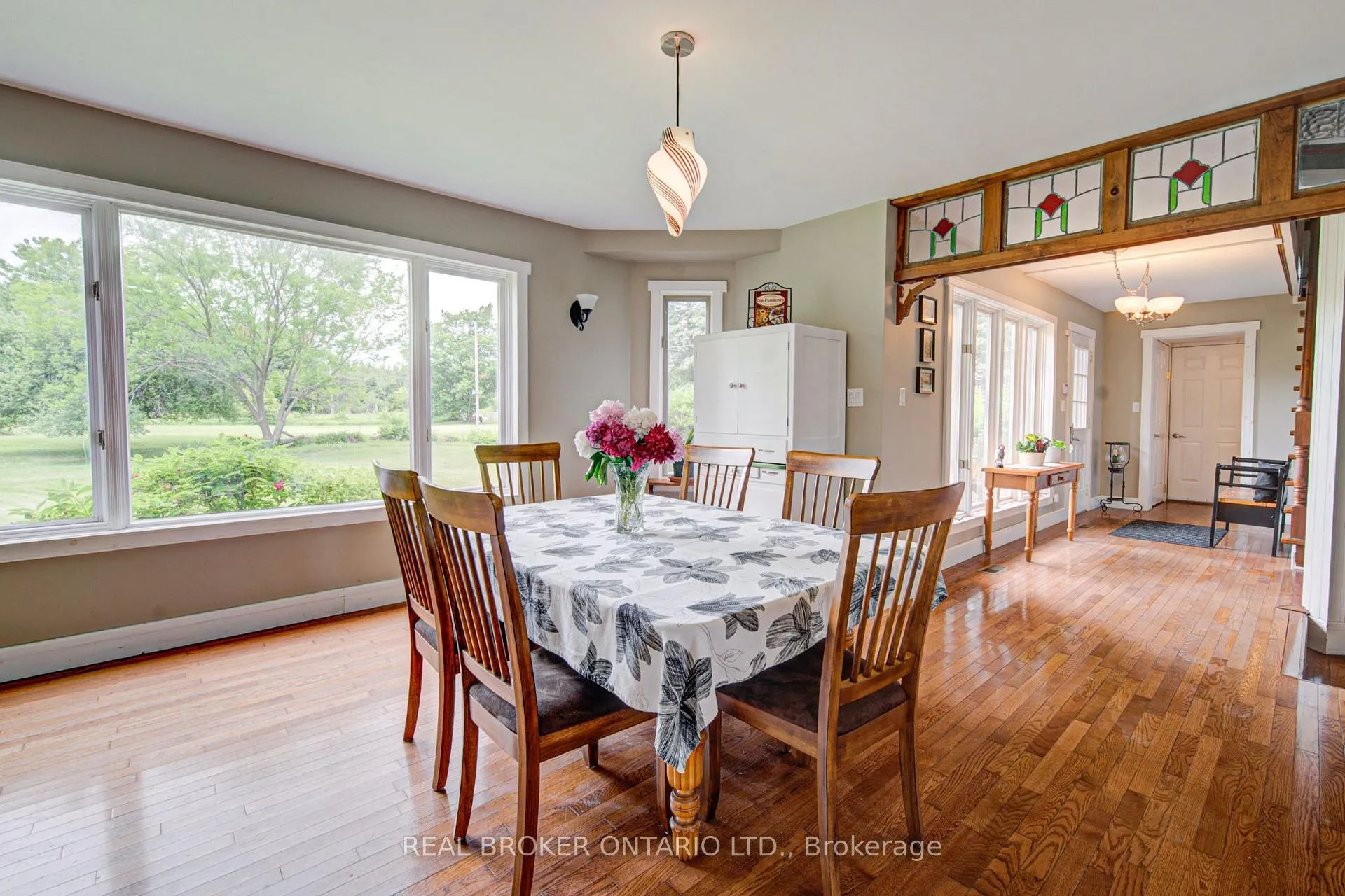 Photo 7 of 1032 Gore Road, Hamilton, Rural Flamborough — HOMEH
