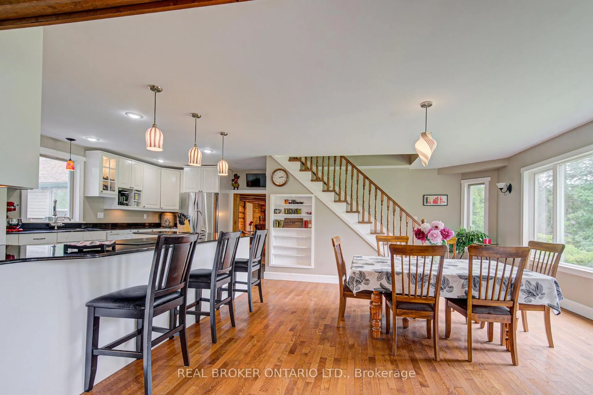 Photo 8 of 1032 Gore Road, Hamilton, Rural Flamborough — HOMEH