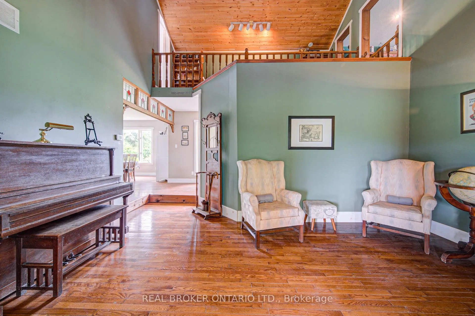 Photo 16 of 1032 Gore Road, Hamilton, Rural Flamborough — HOMEH