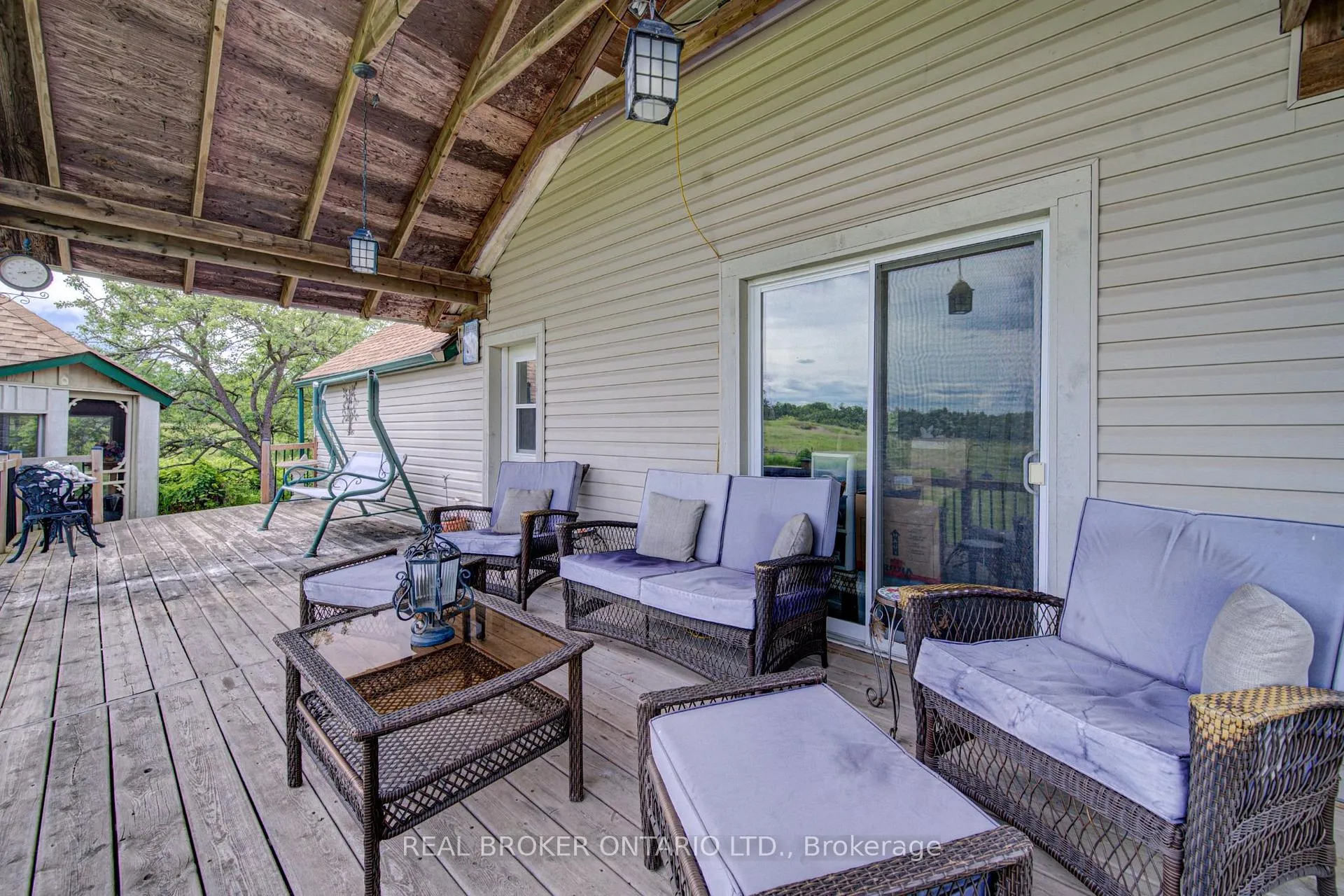 Photo 27 of 1032 Gore Road, Hamilton, Rural Flamborough — HOMEH
