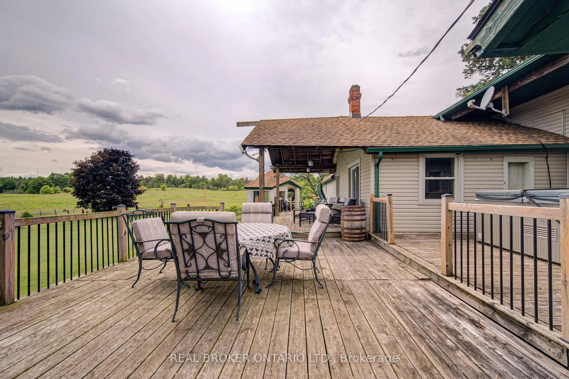 Photo 30 of 1032 Gore Road, Hamilton, Rural Flamborough — HOMEH