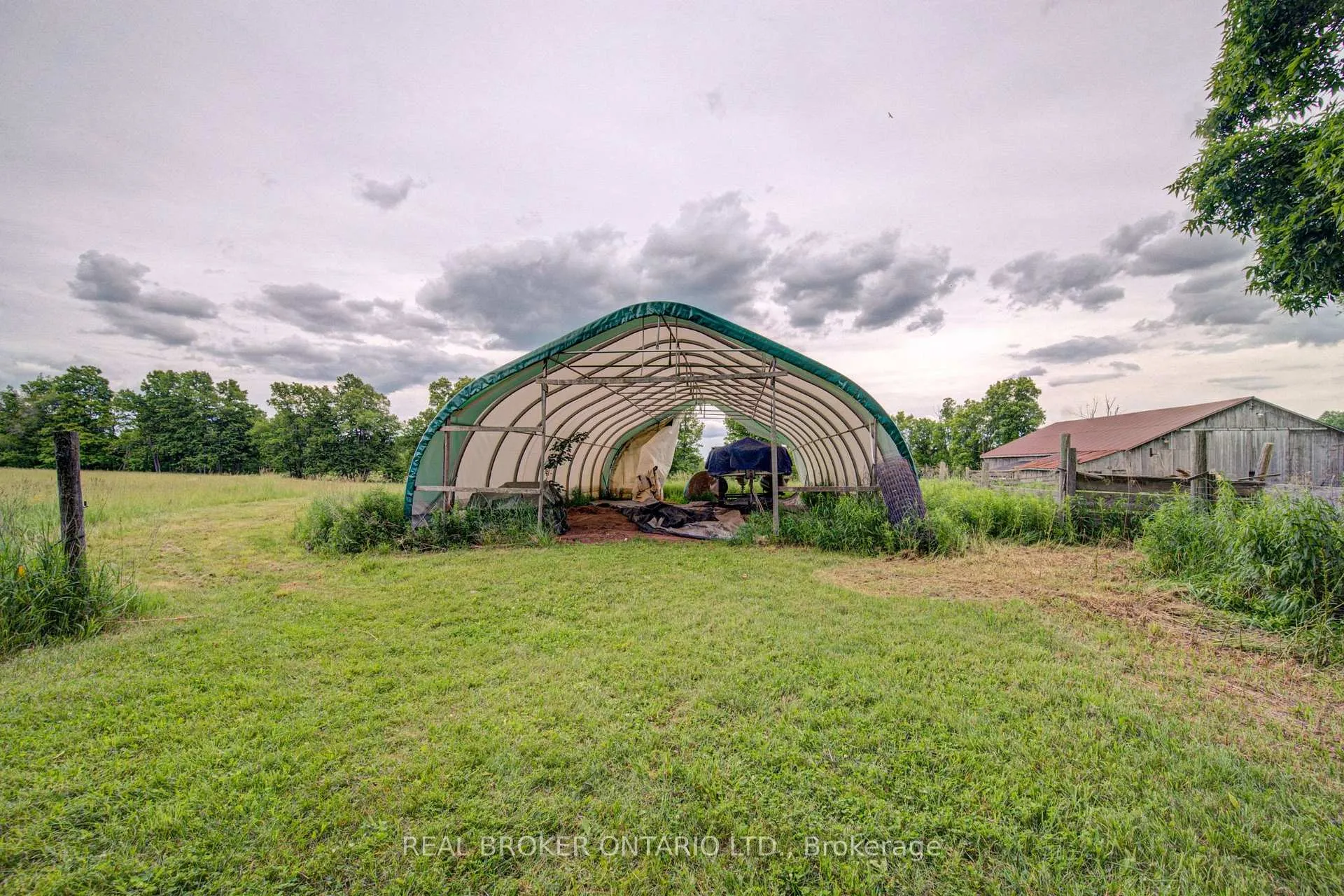 Photo 35 of 1032 Gore Road, Hamilton, Rural Flamborough — HOMEH