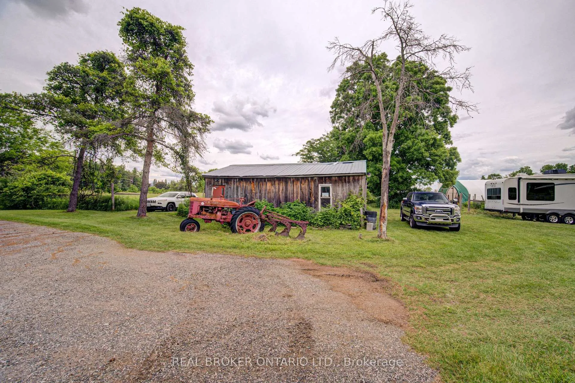 Photo 37 of 1032 Gore Road, Hamilton, Rural Flamborough — HOMEH