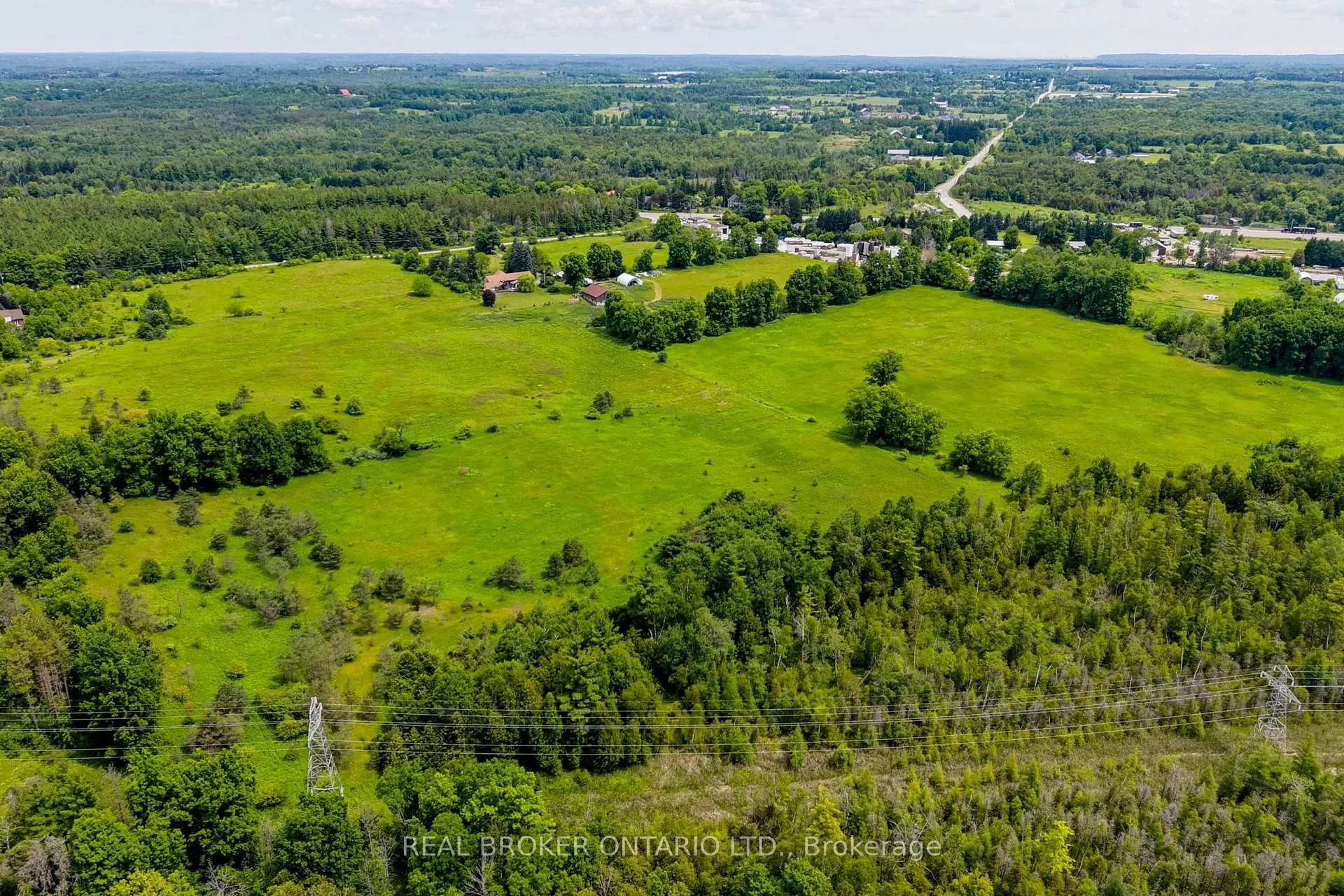 Photo 39 of 1032 Gore Road, Hamilton, Rural Flamborough — HOMEH