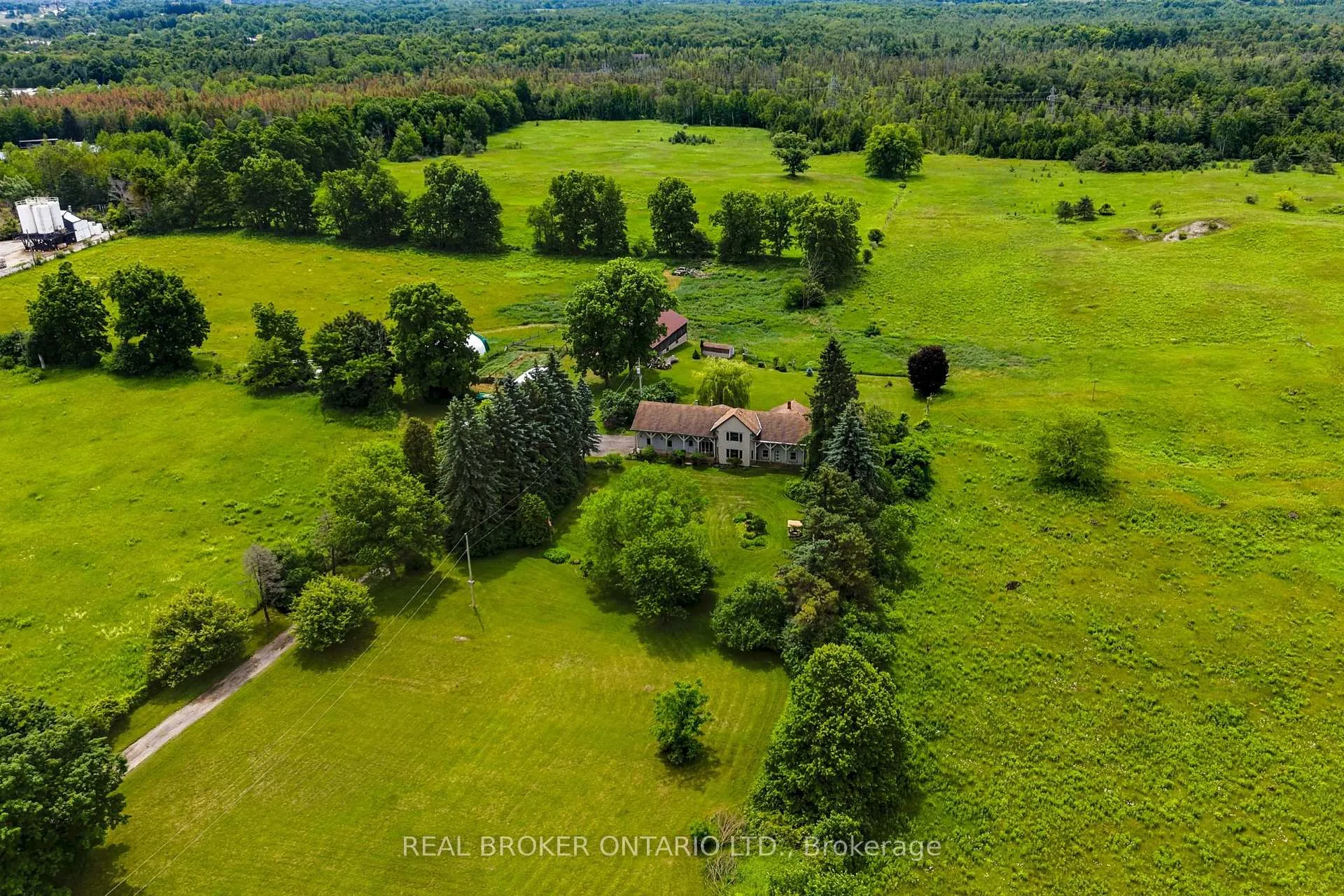 Photo 45 of 1032 Gore Road, Hamilton, Rural Flamborough — HOMEH