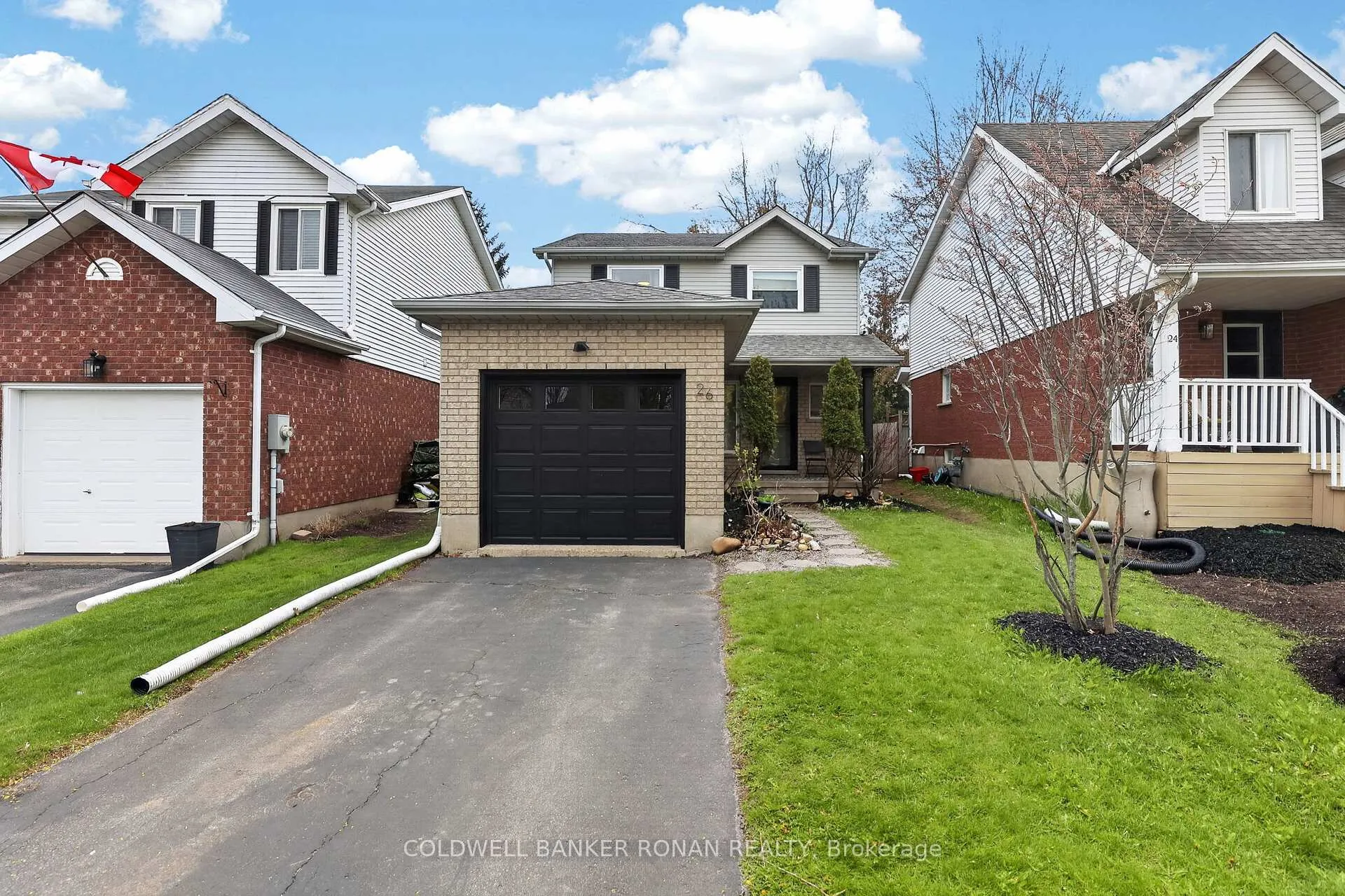 Photo 3 of 26 Pheasant Court, Orangeville — HOMEH