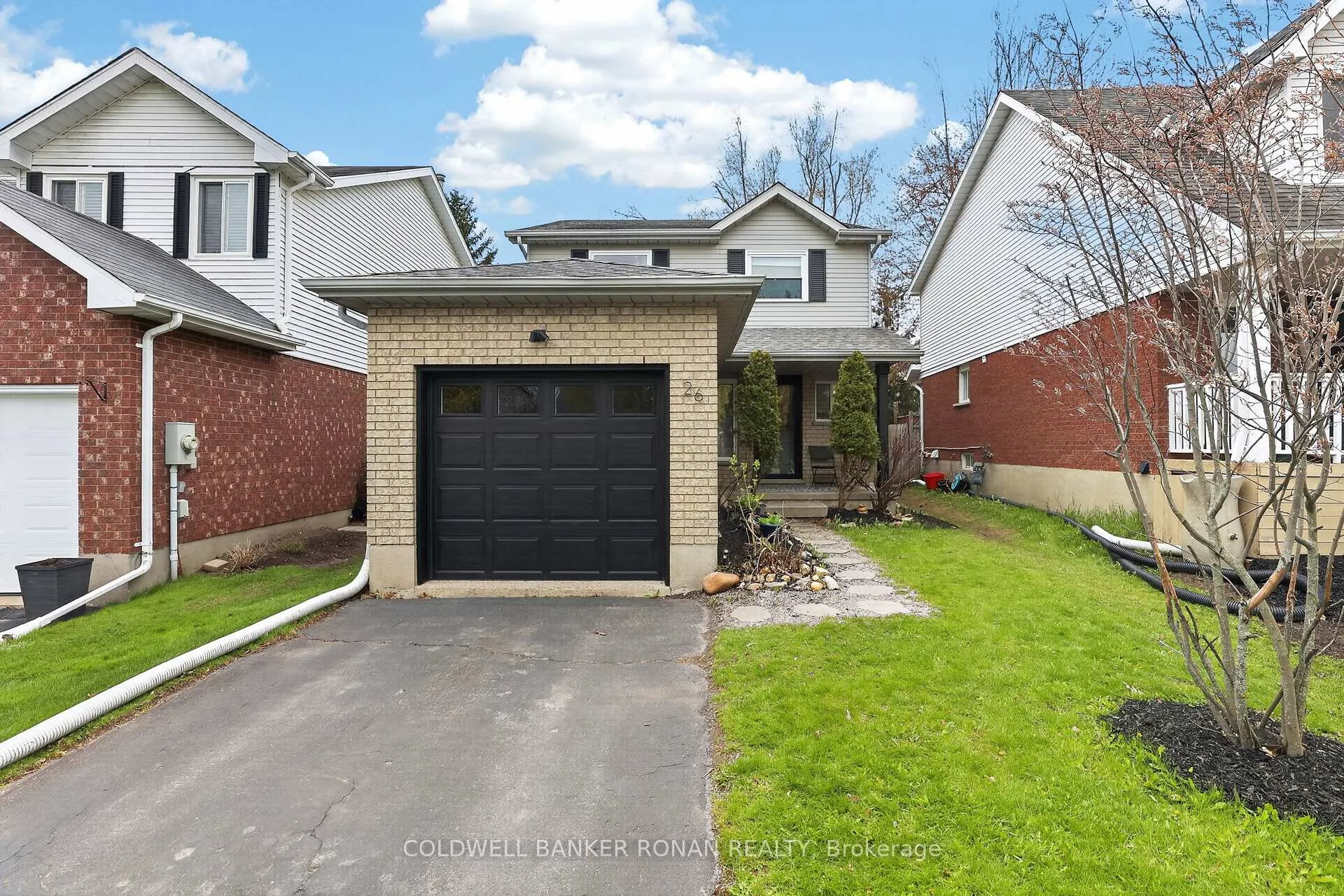 Photo 7 of 26 Pheasant Court, Orangeville — HOMEH