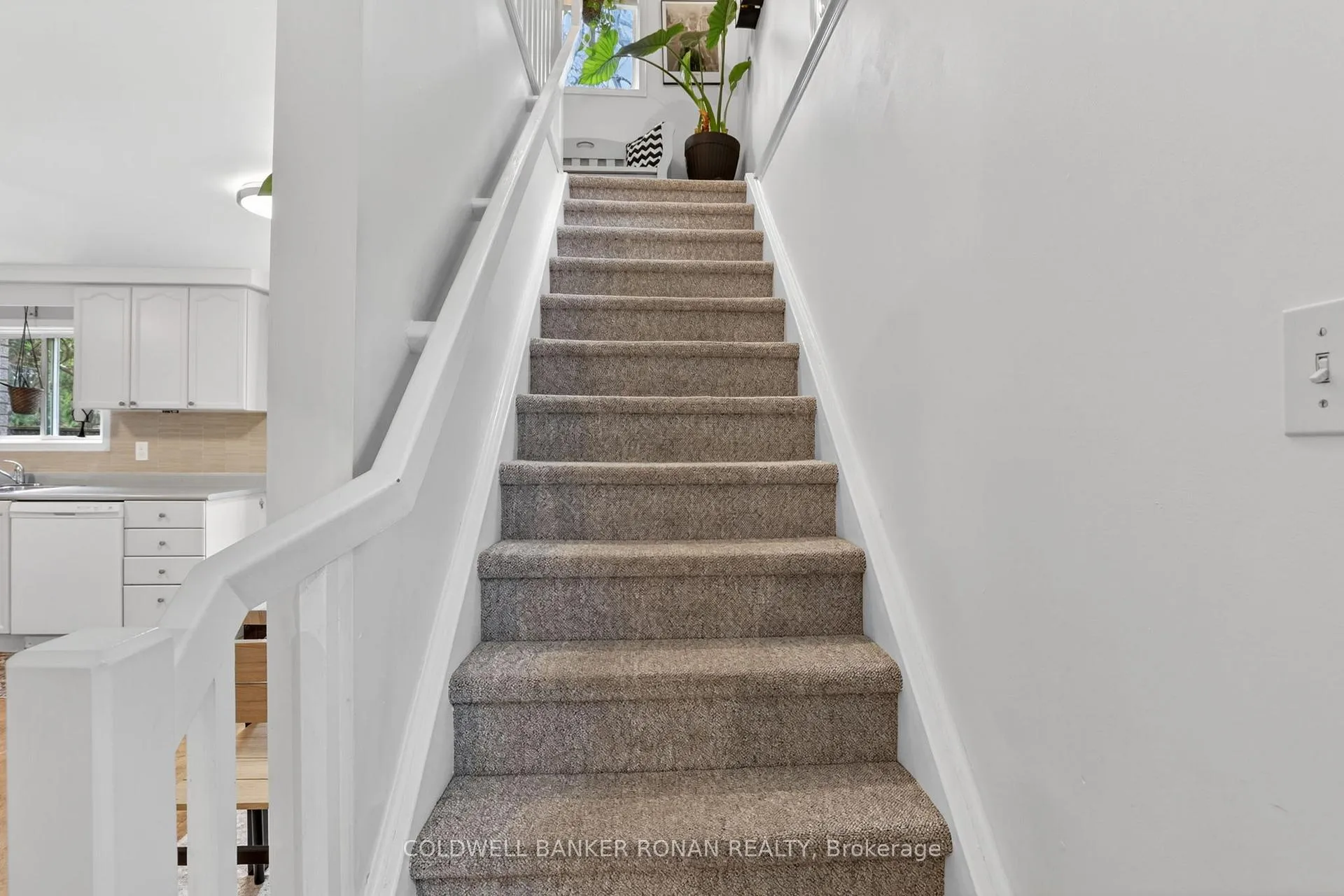 Photo 39 of 26 Pheasant Court, Orangeville — HOMEH