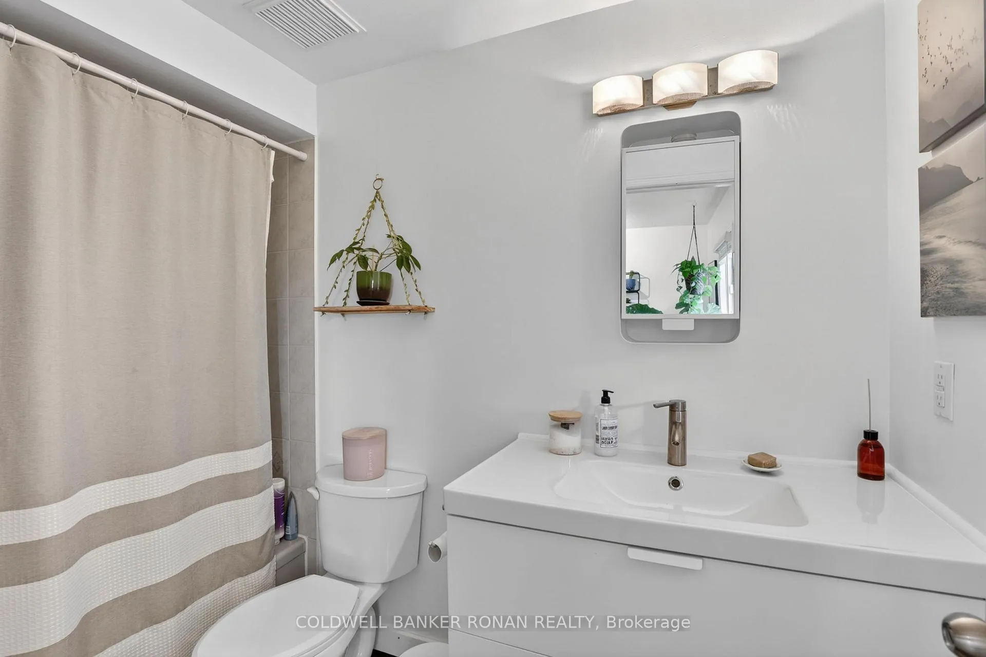 Photo 25 of 26 Pheasant Court, Orangeville — HOMEH
