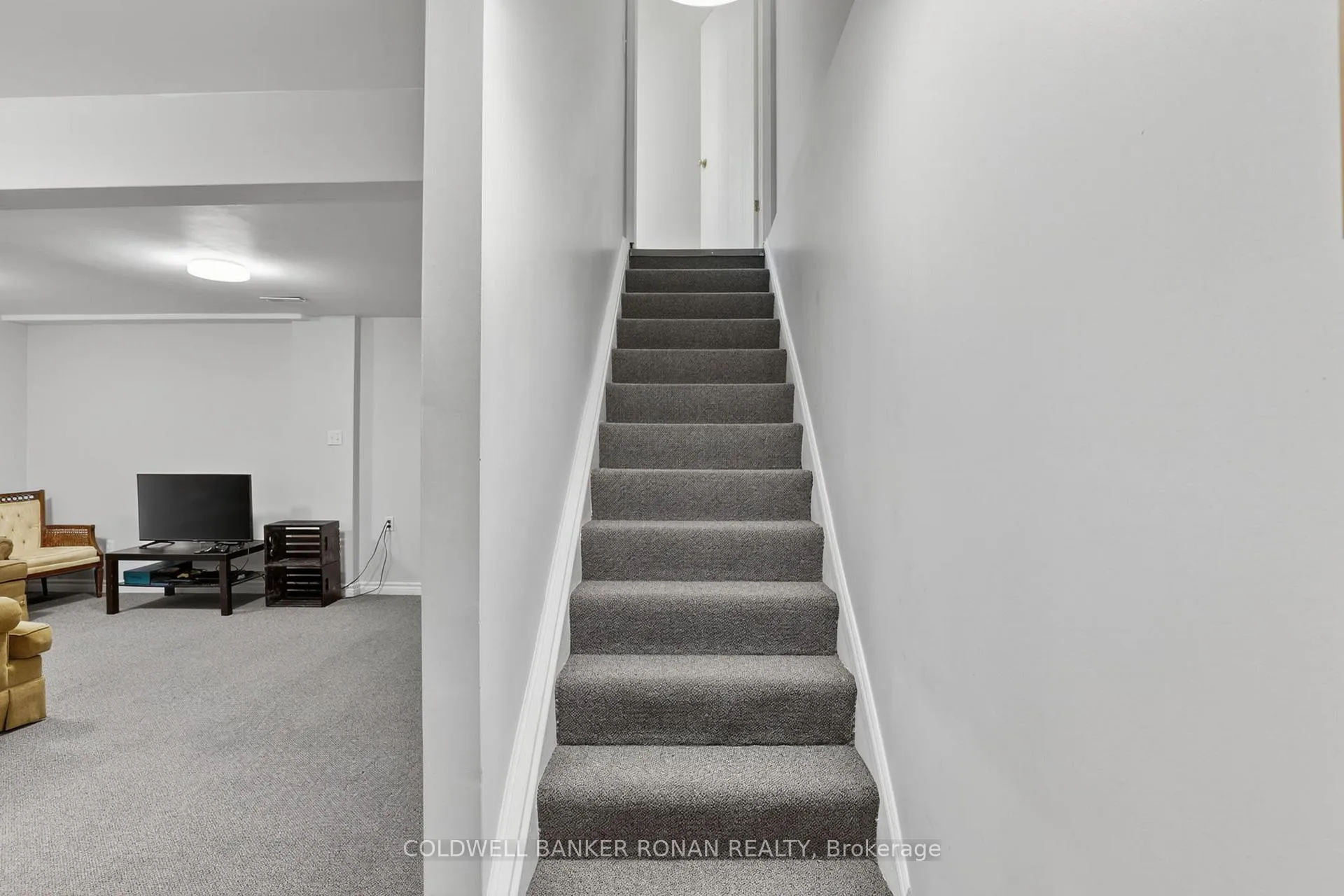 Photo 41 of 26 Pheasant Court, Orangeville — HOMEH