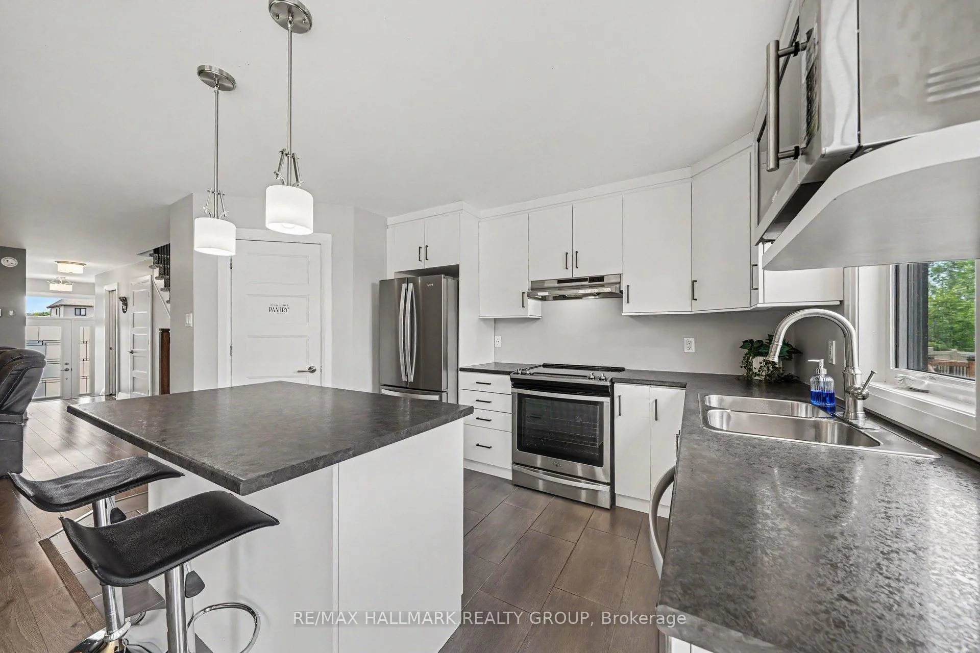 Photo 12 of 307 Belfort Street, Russell, Embrun — HOMEH