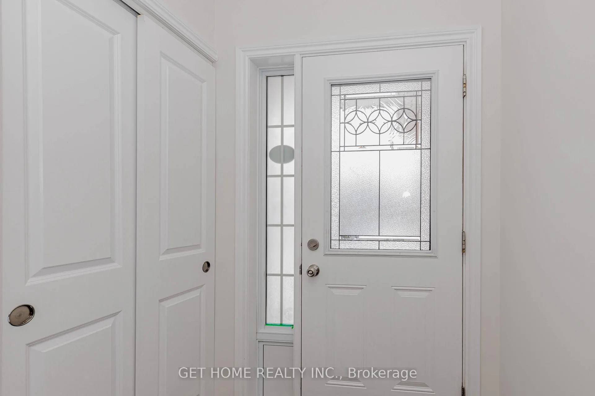 Photo 5 of 1243 Old Zeller Drive, Kitchener, Grand River South — HOMEH