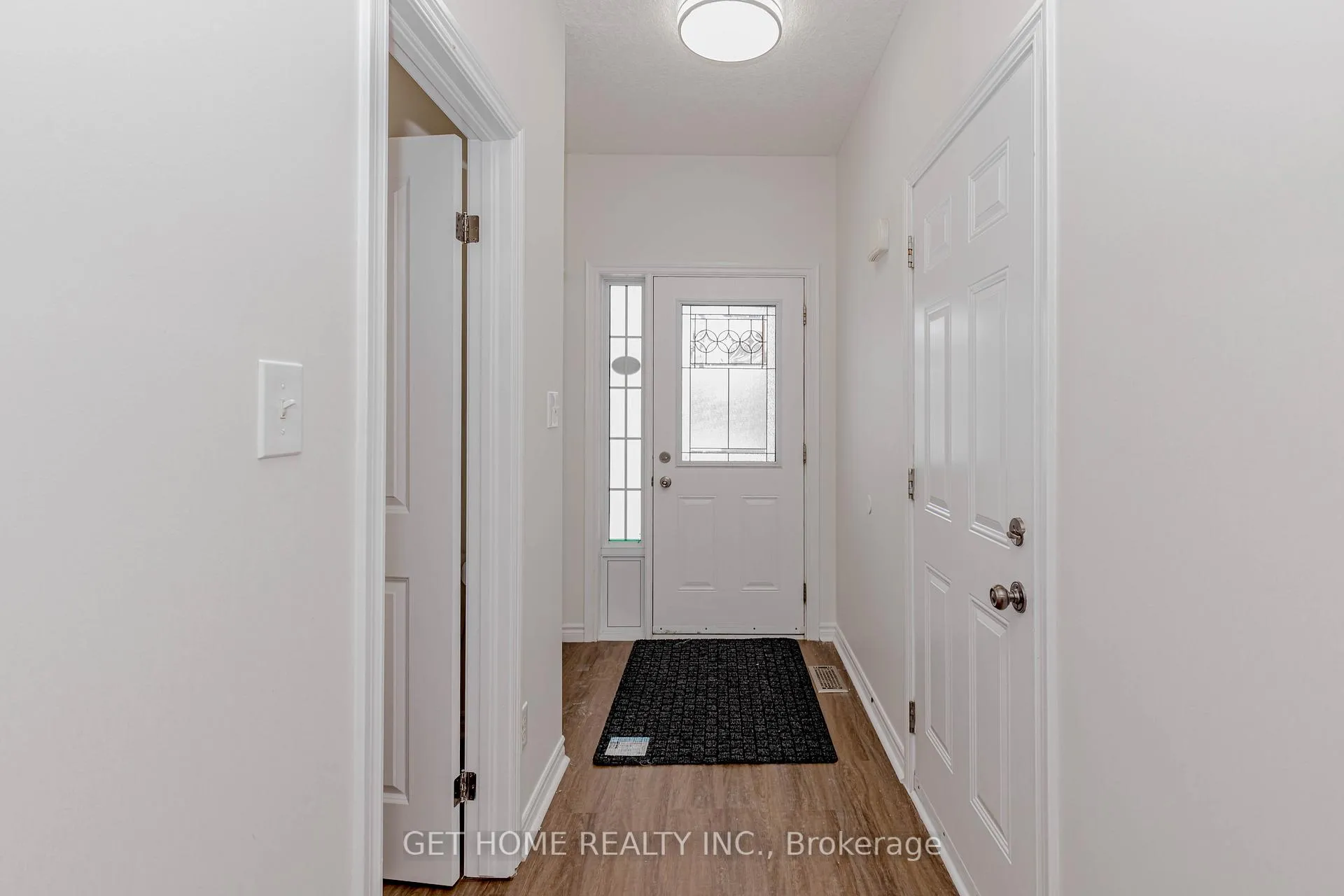 Photo 6 of 1243 Old Zeller Drive, Kitchener, Grand River South — HOMEH
