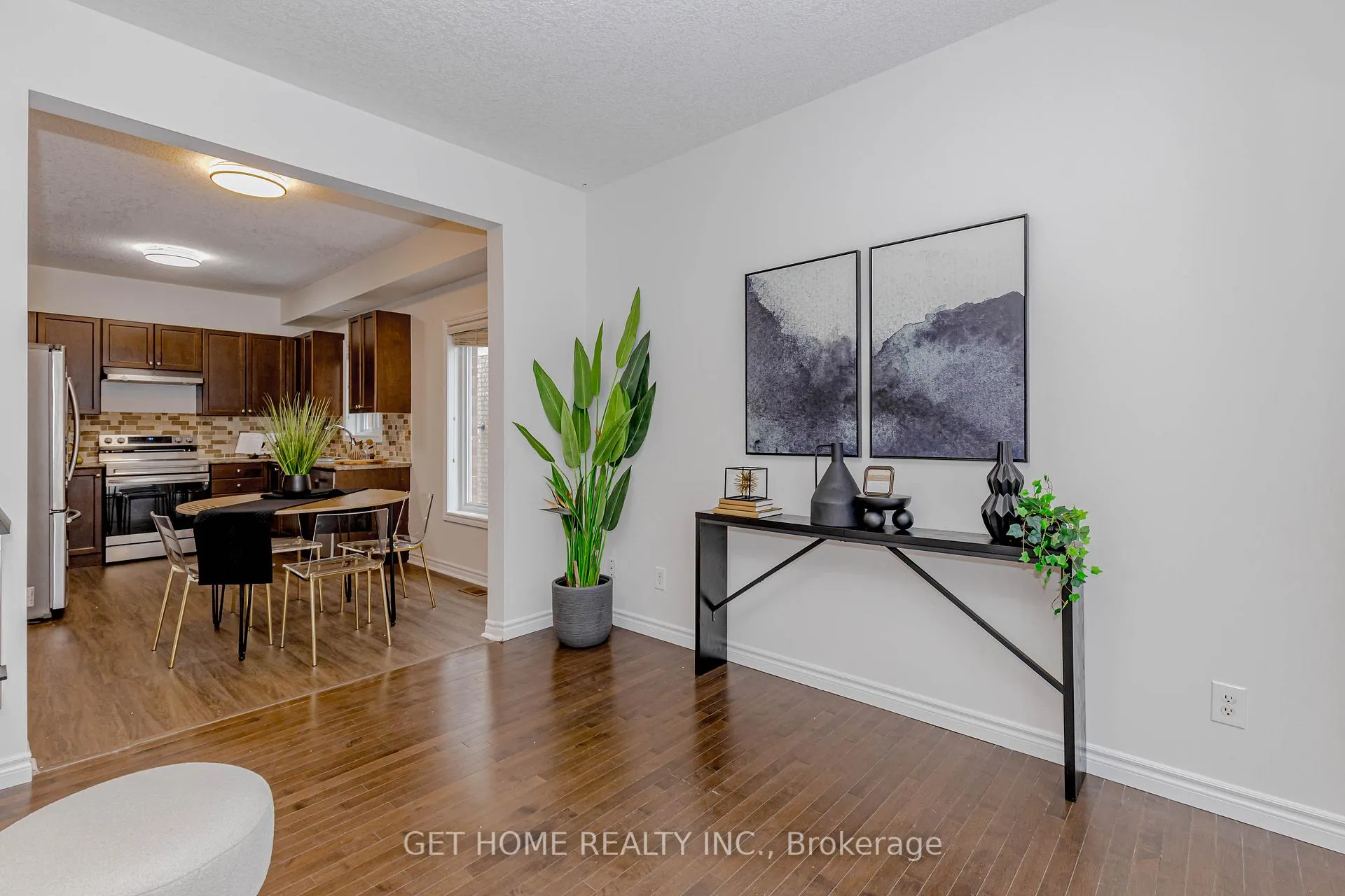 Photo 12 of 1243 Old Zeller Drive, Kitchener, Grand River South — HOMEH