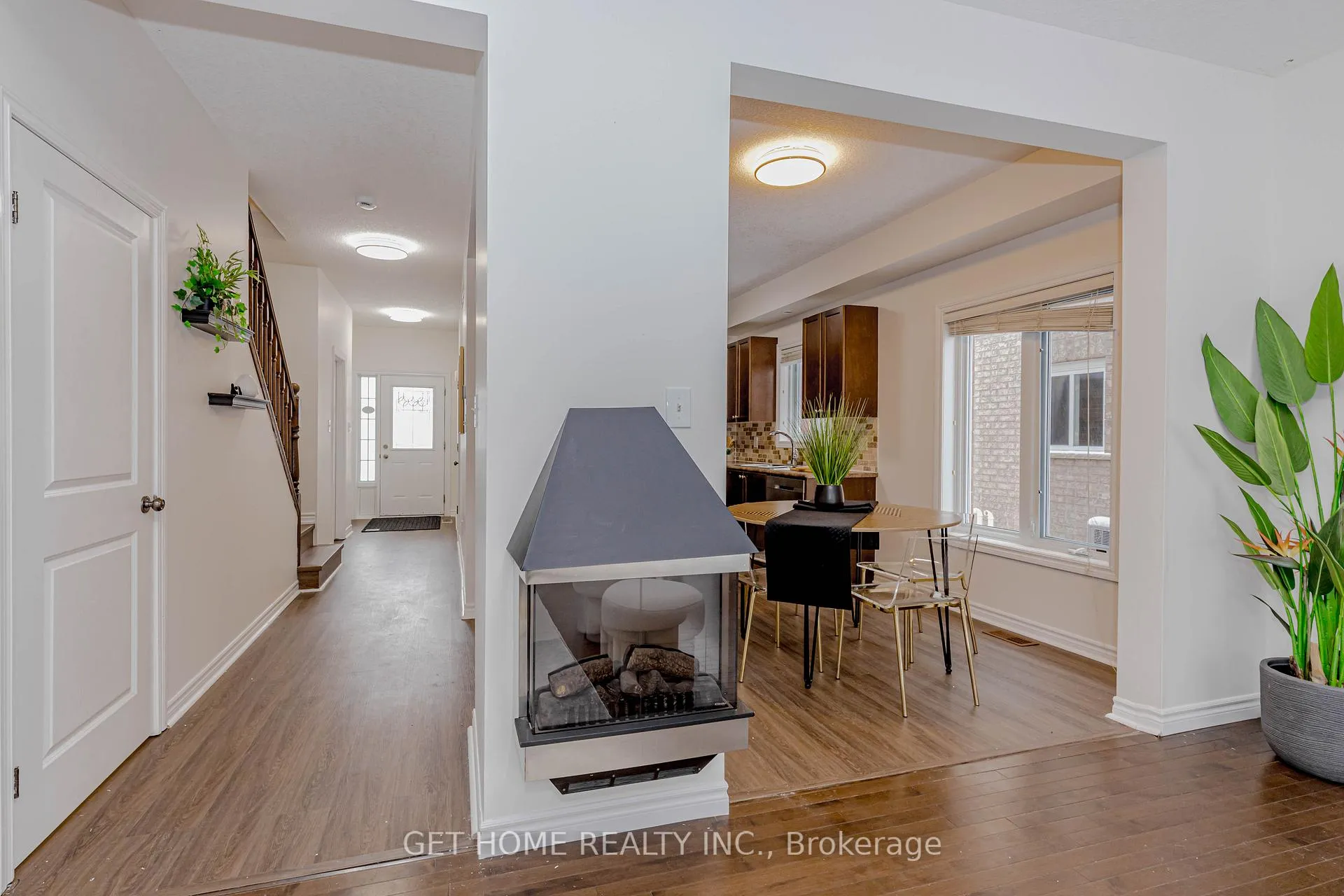 Photo 13 of 1243 Old Zeller Drive, Kitchener, Grand River South — HOMEH