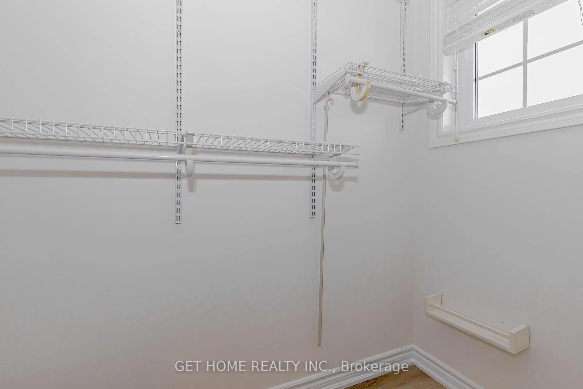 Photo 30 of 1243 Old Zeller Drive, Kitchener, Grand River South — HOMEH