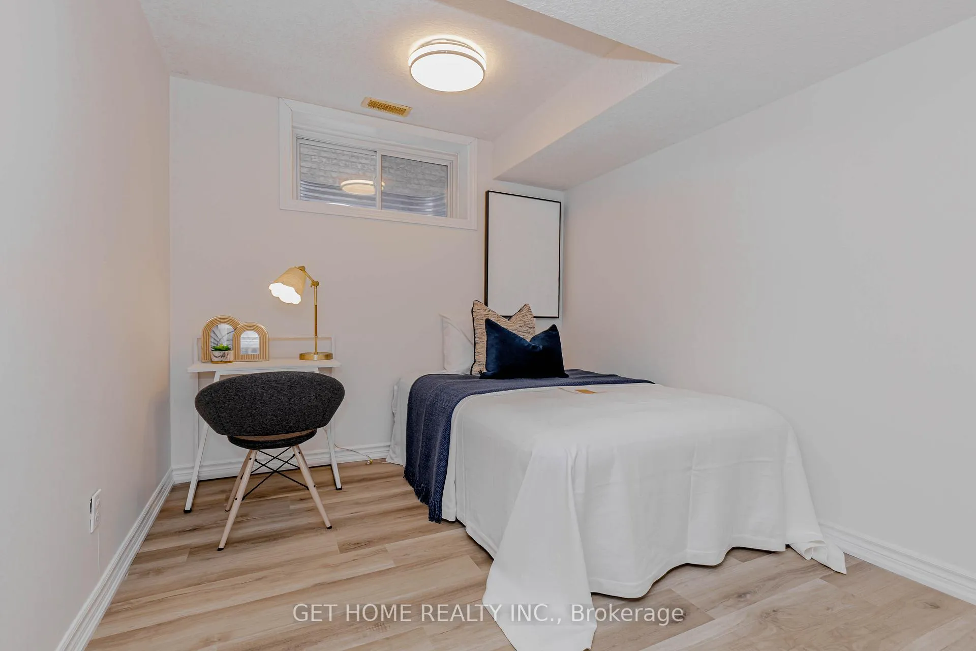 Photo 42 of 1243 Old Zeller Drive, Kitchener, Grand River South — HOMEH