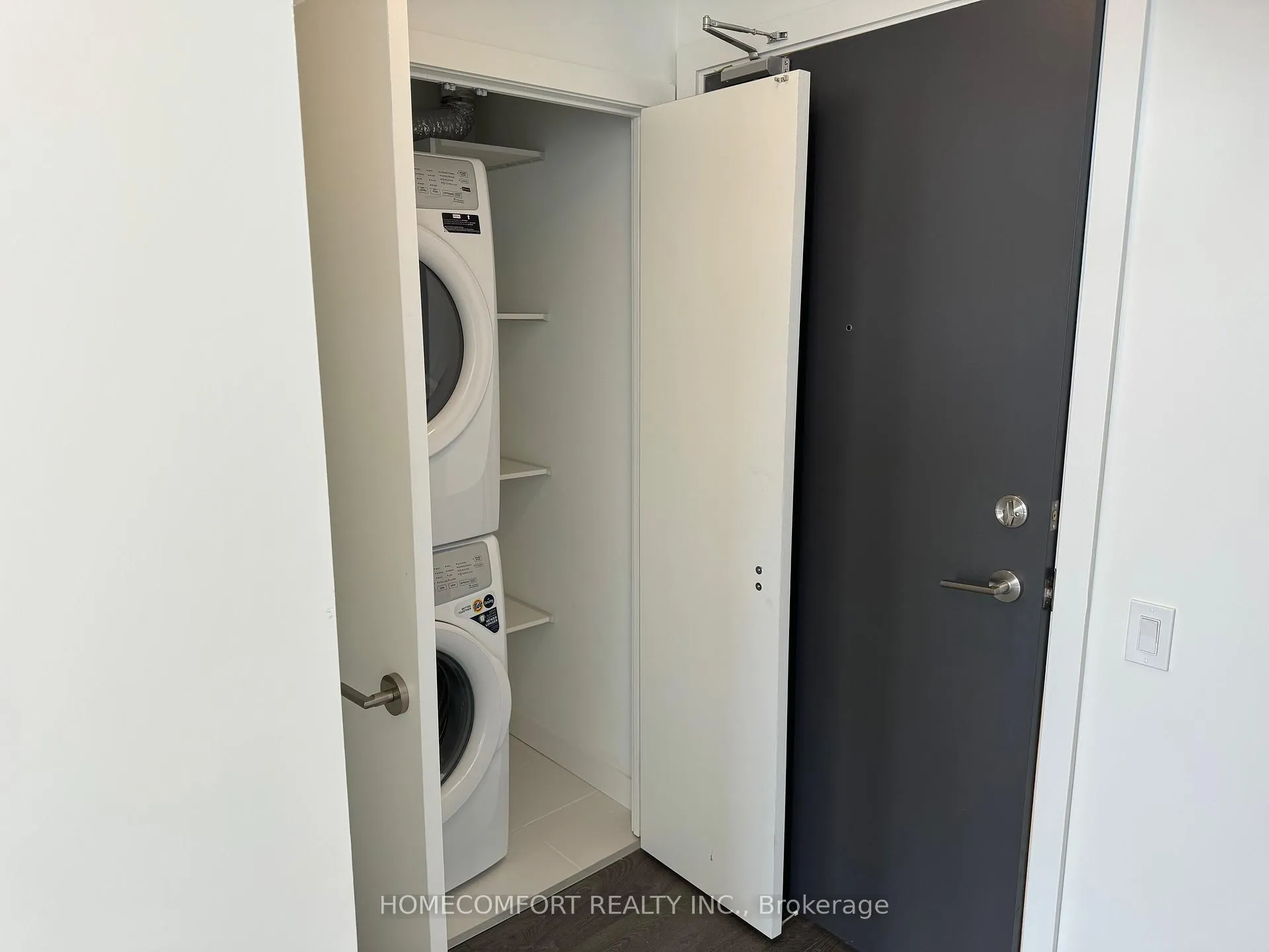 Photo 9 of Unit S2604, 8 Olympic Garden Drive, North York, Newtonbrook East — HOMEH