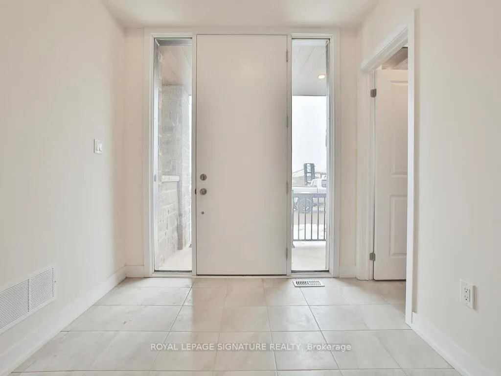 Photo 3 of 3148 Perkins Way, Oakville, Joshua Meadows — HOMEH