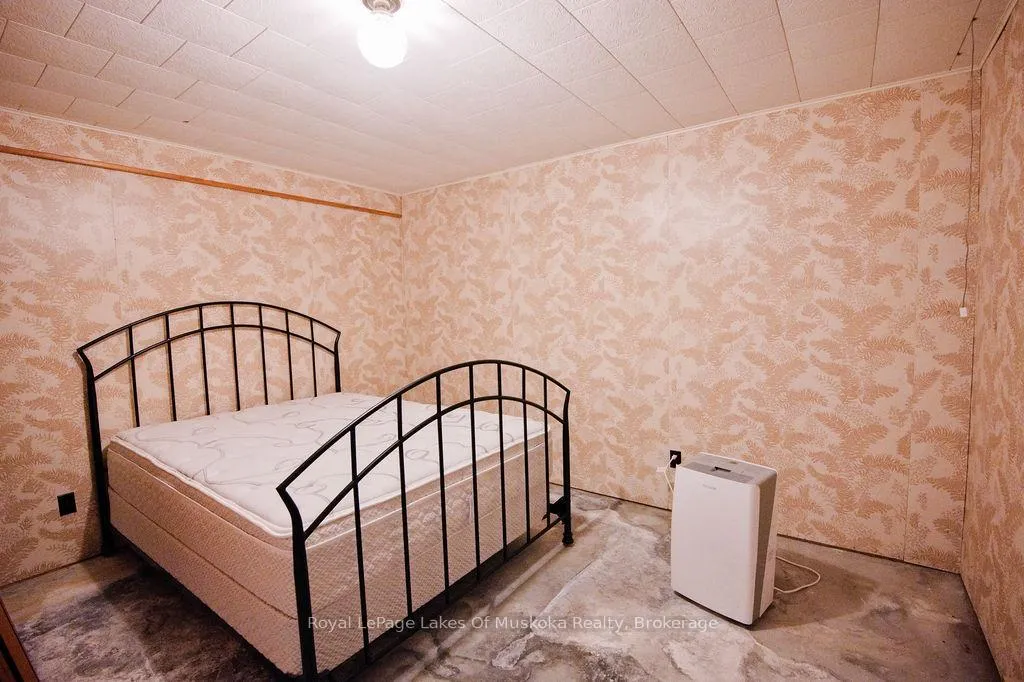 Photo 19 of Unit B, 764 Skyline Drive, Armour — HOMEH