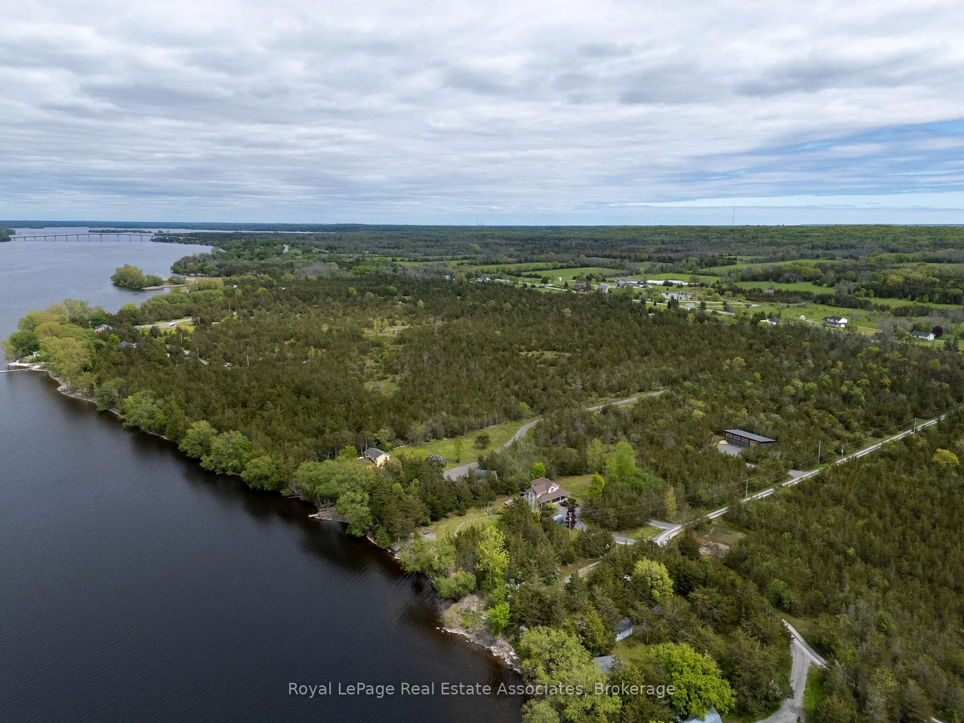 Photo 5 of 2523 County Rd 15, Prince Edward County, Sophiasburg Ward — HOMEH