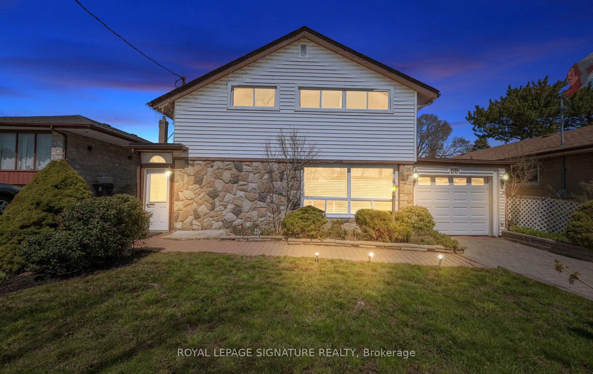 Photo 2 of 60 Hinton Road, Etobicoke, Rexdale-Kipling — HOMEH