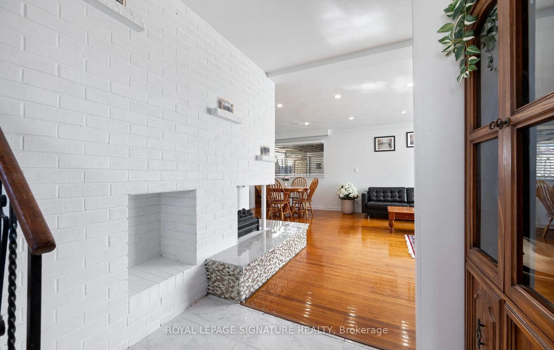 Photo 8 of 60 Hinton Road, Etobicoke, Rexdale-Kipling — HOMEH