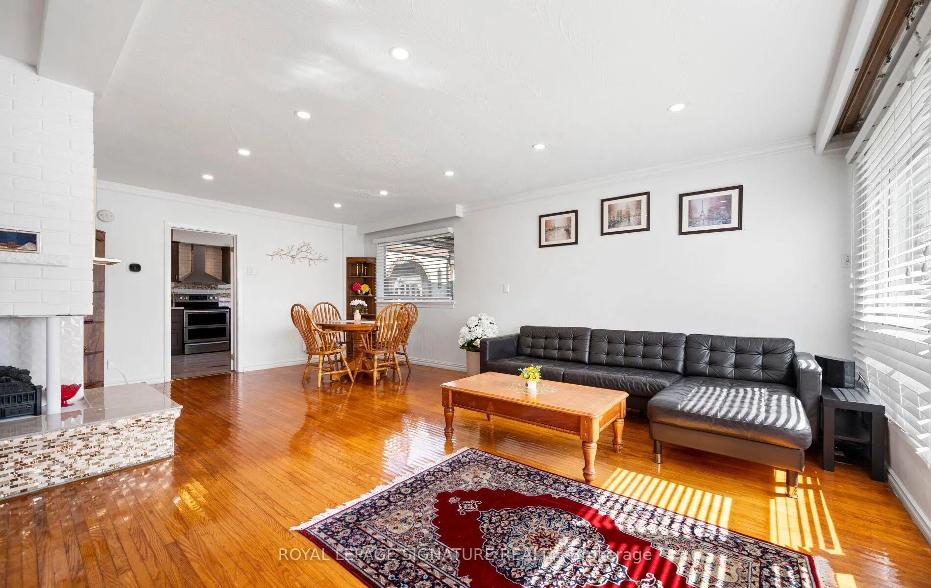 Photo 9 of 60 Hinton Road, Etobicoke, Rexdale-Kipling — HOMEH