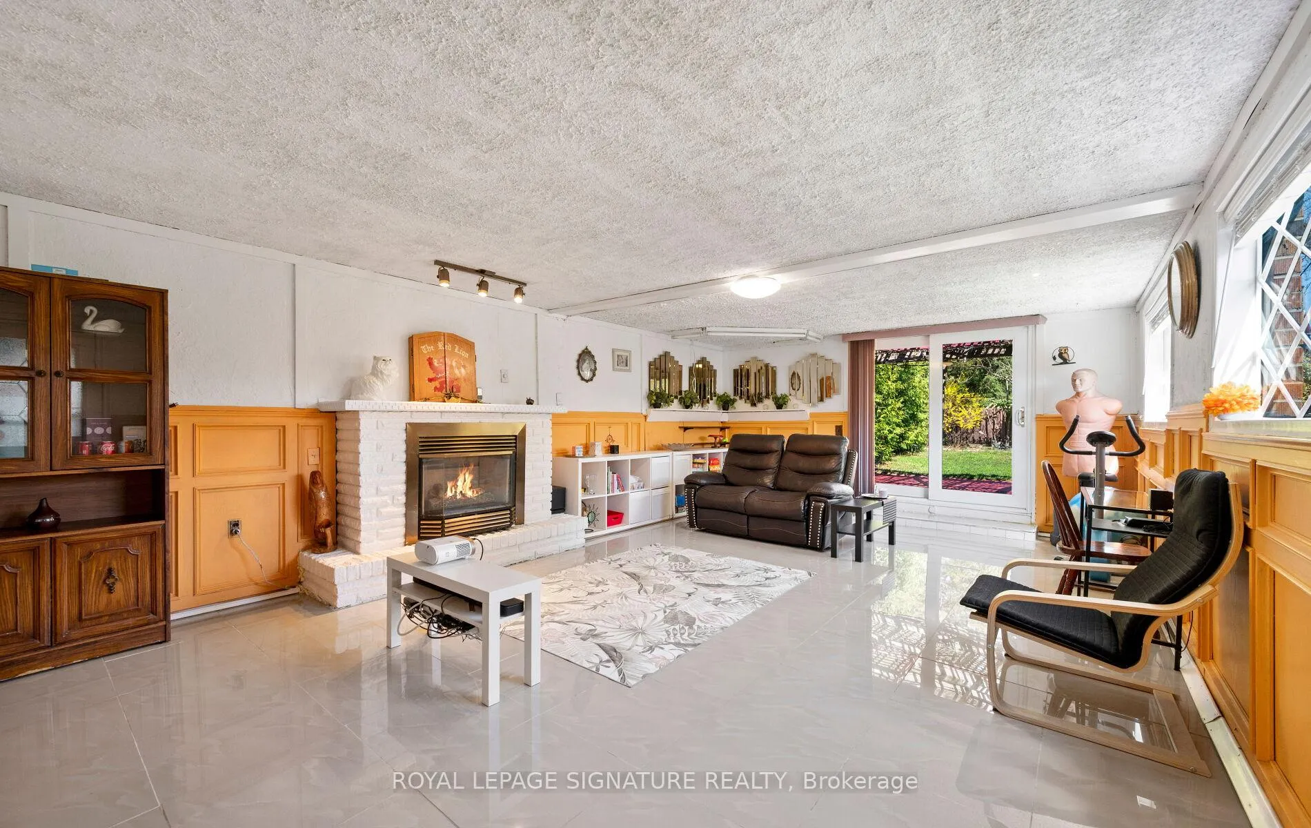 Photo 19 of 60 Hinton Road, Etobicoke, Rexdale-Kipling — HOMEH